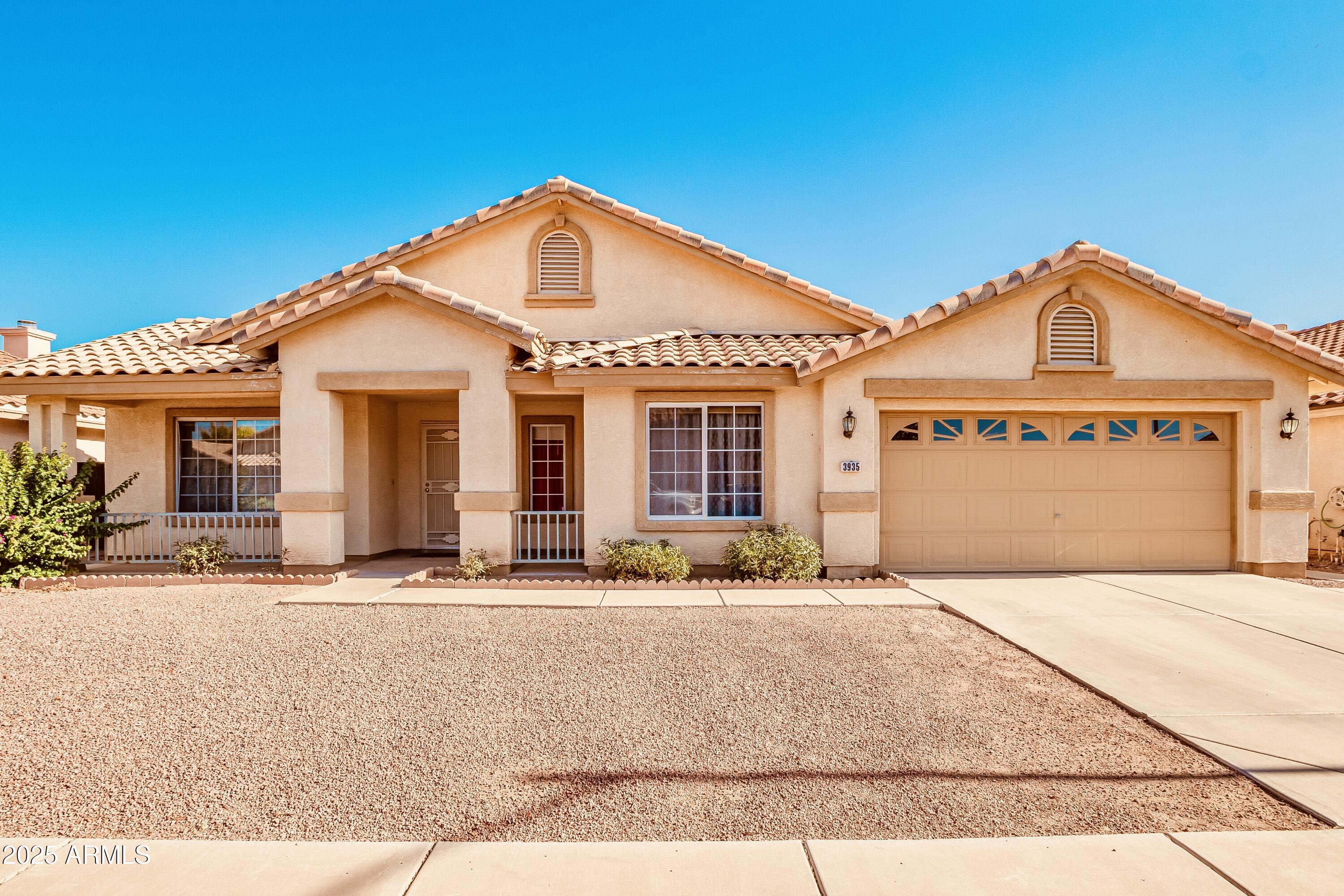 3935 W CHARTER OAK Road