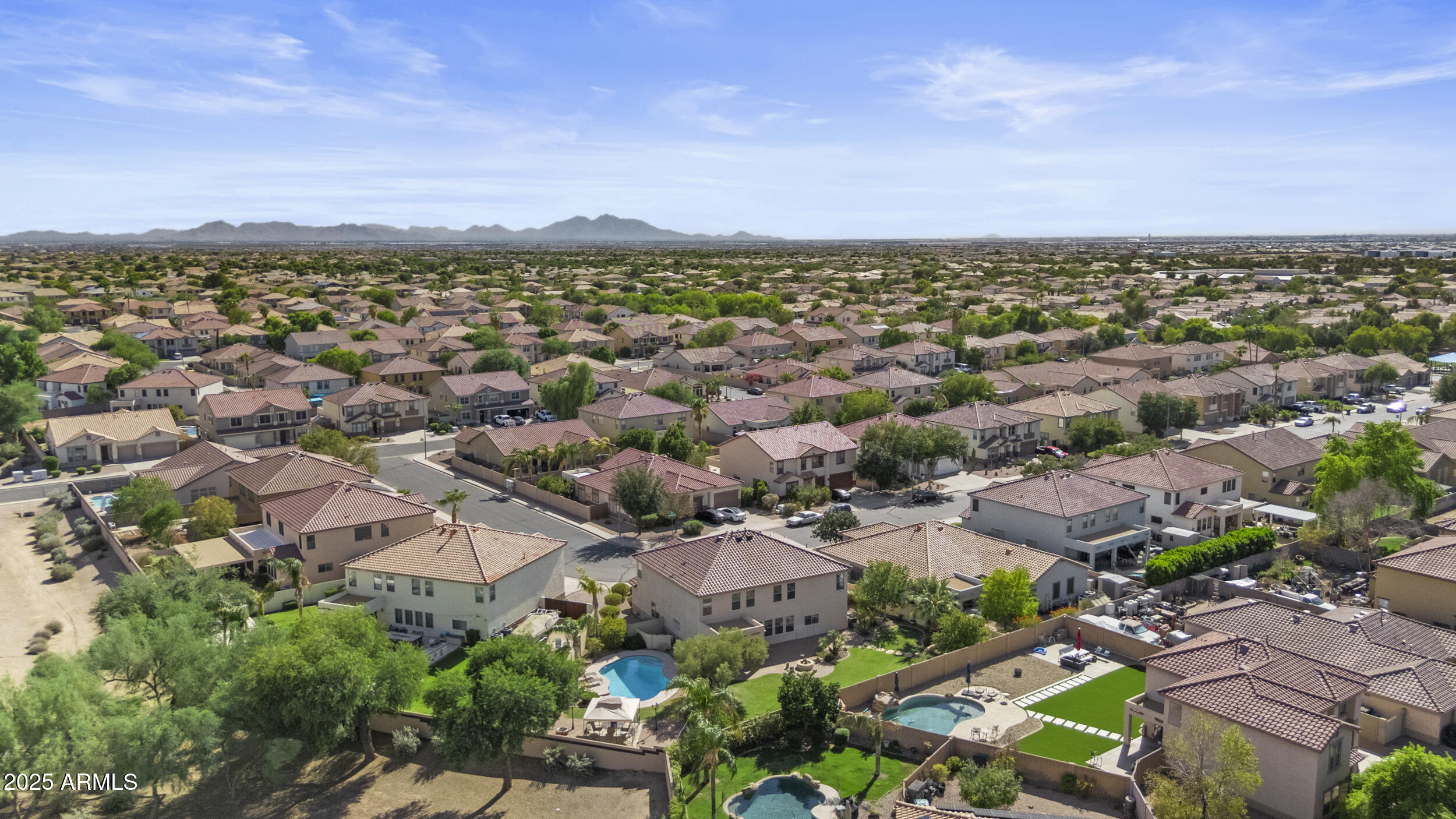 11536 E QUEENSBOROUGH Avenue