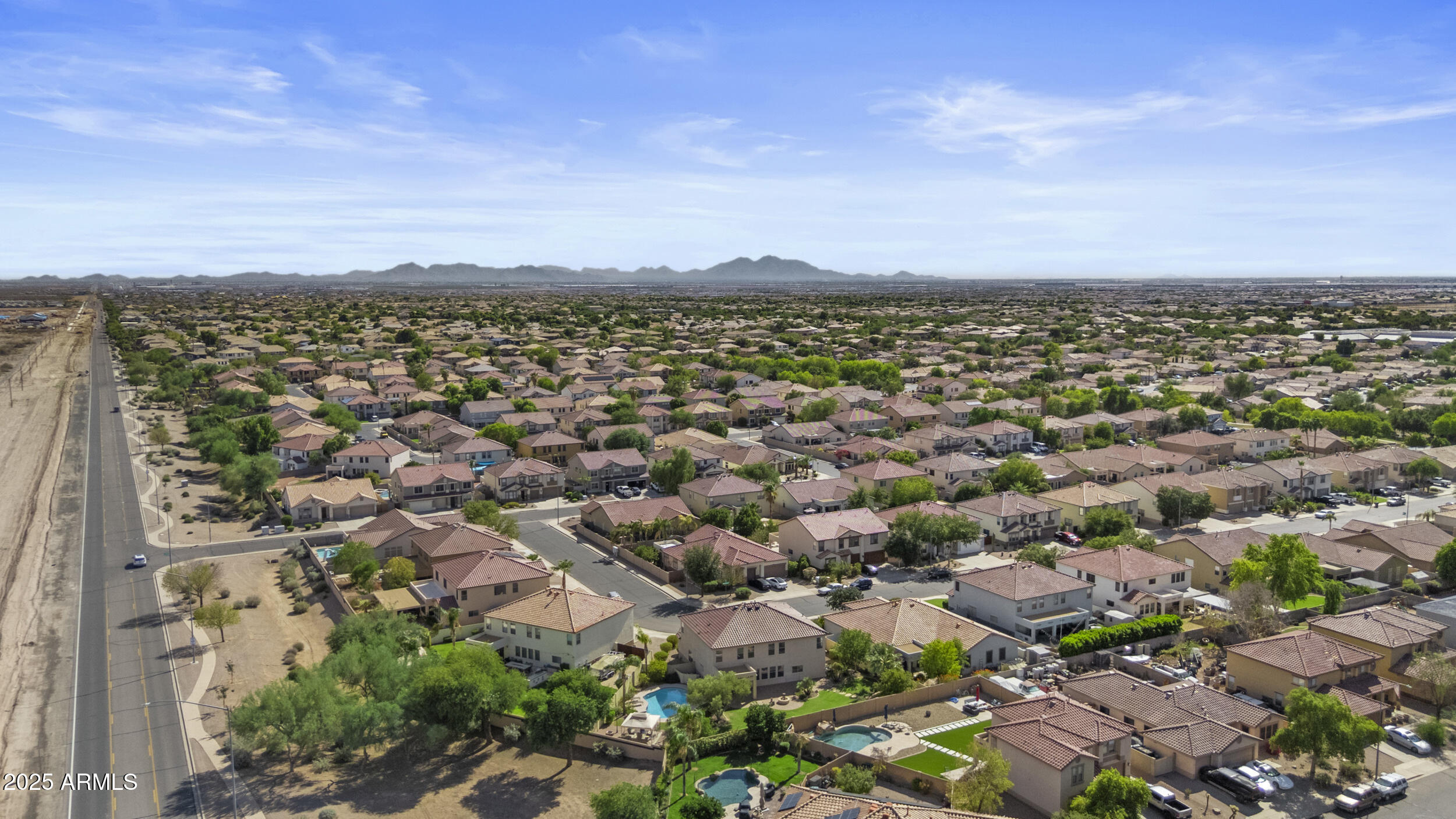 11536 E QUEENSBOROUGH Avenue