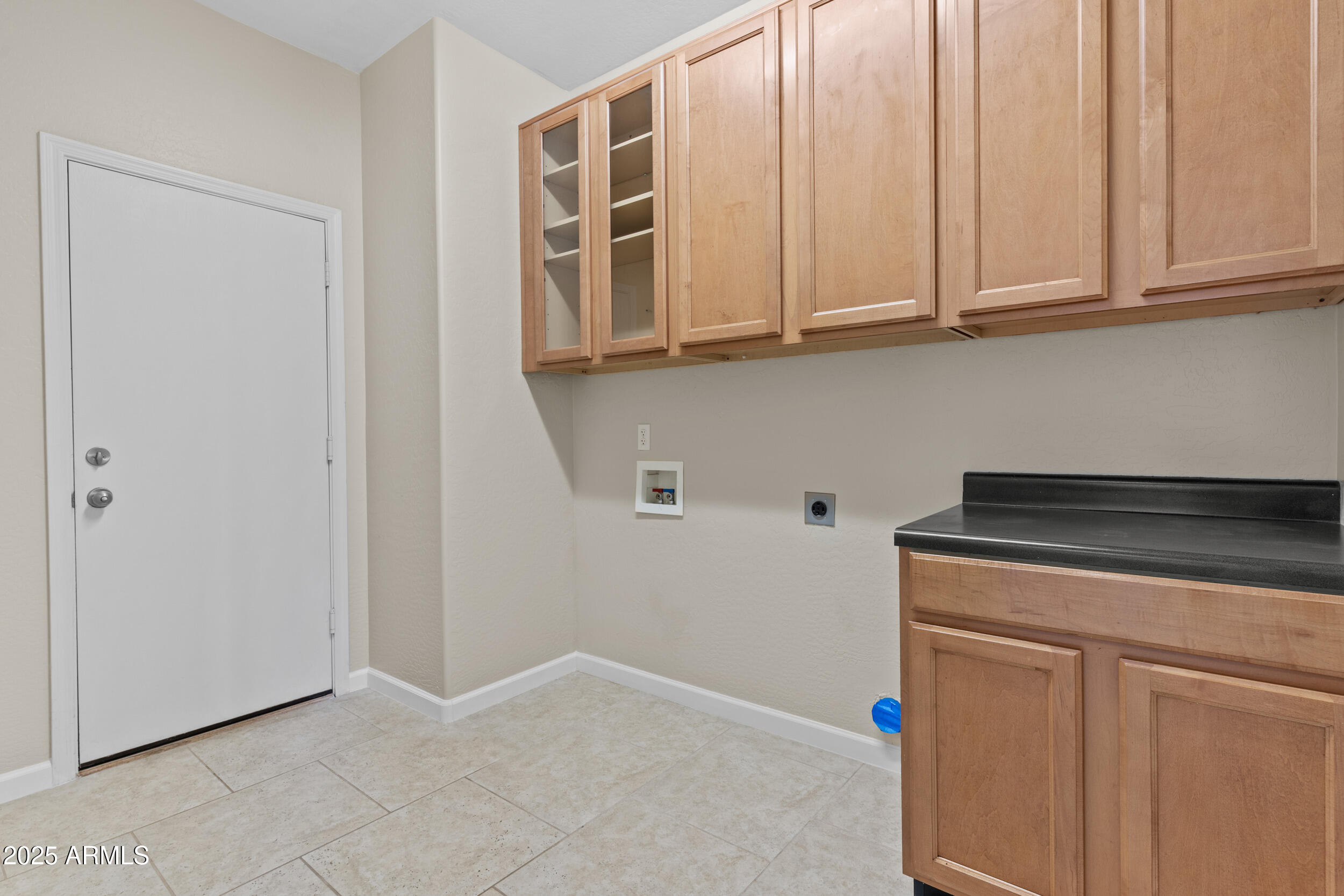 11536 E QUEENSBOROUGH Avenue