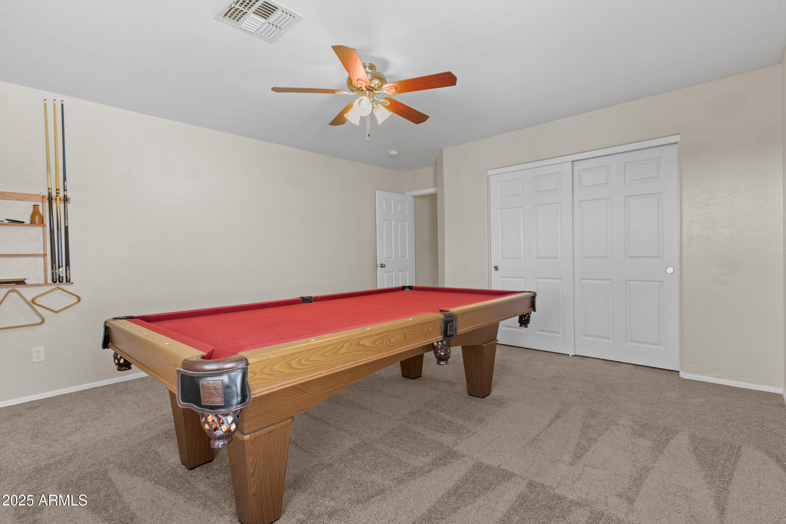 11536 E QUEENSBOROUGH Avenue