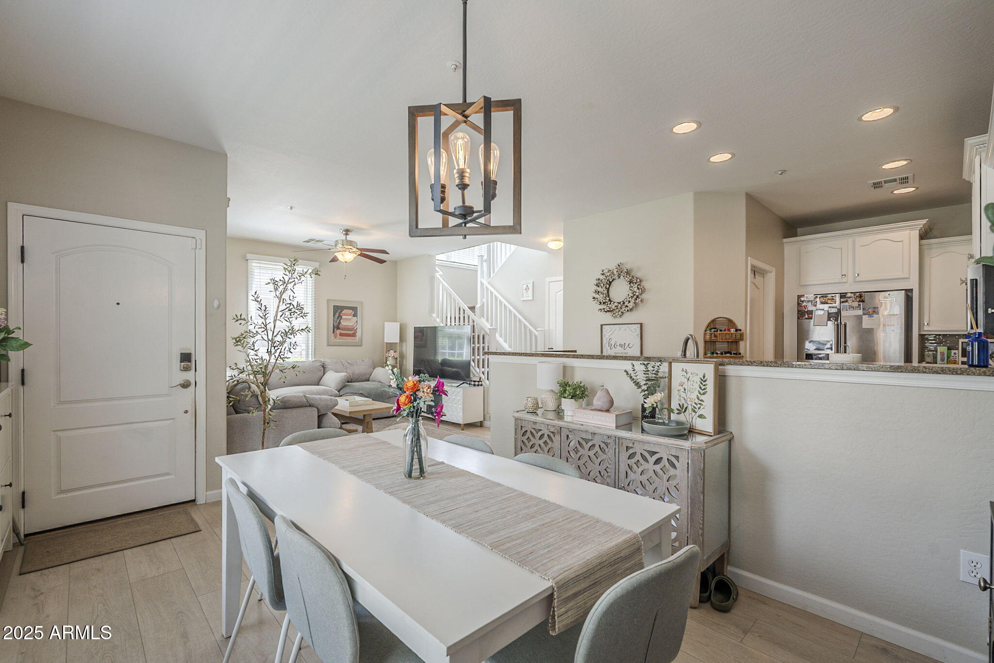 4758 E WATERMAN Street, 101