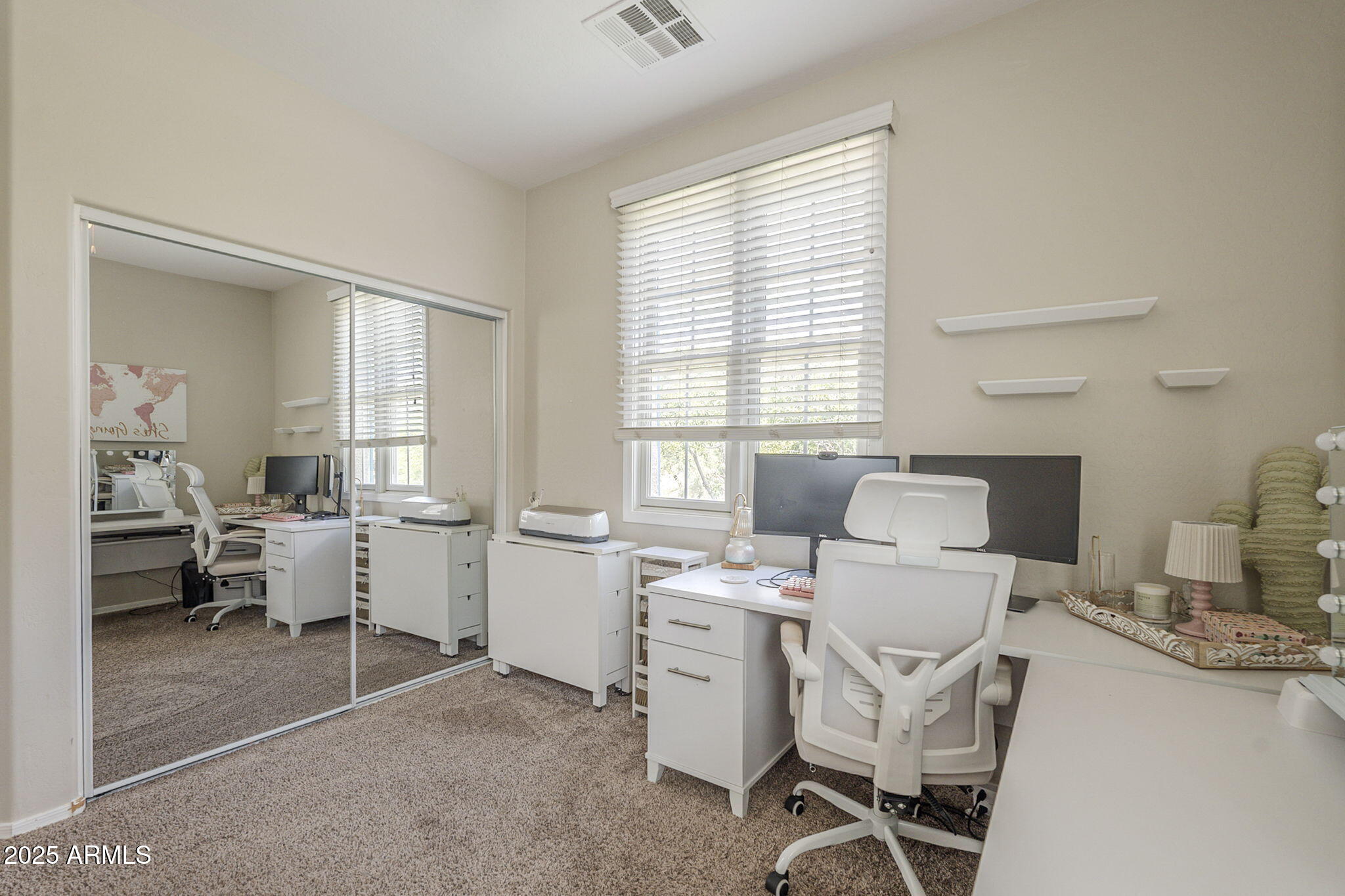 4758 E WATERMAN Street, 101