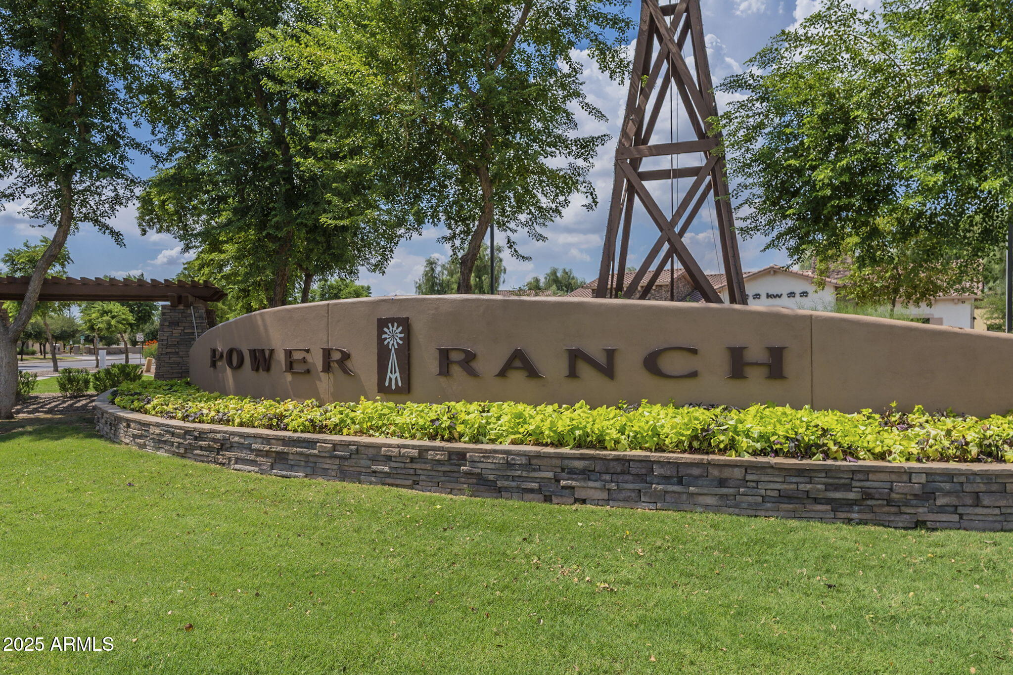 4758 E WATERMAN Street, 101