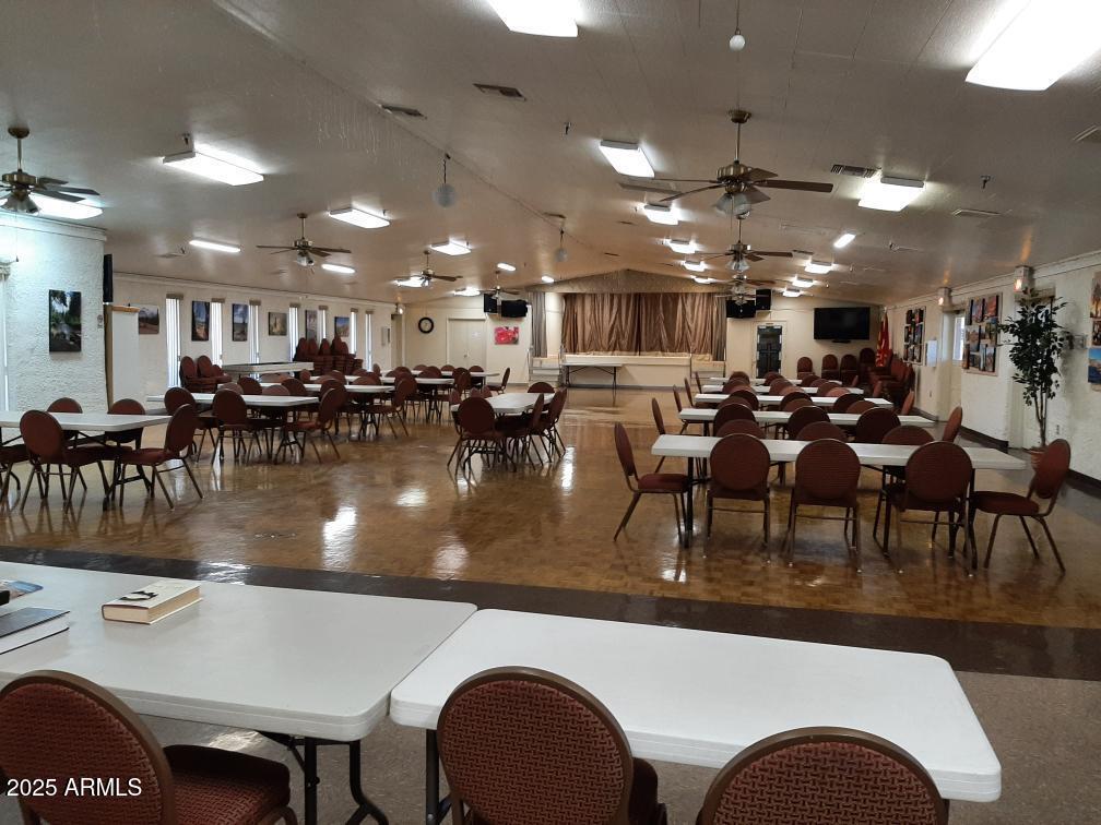 301 S SIGNAL BUTTE Road, 732