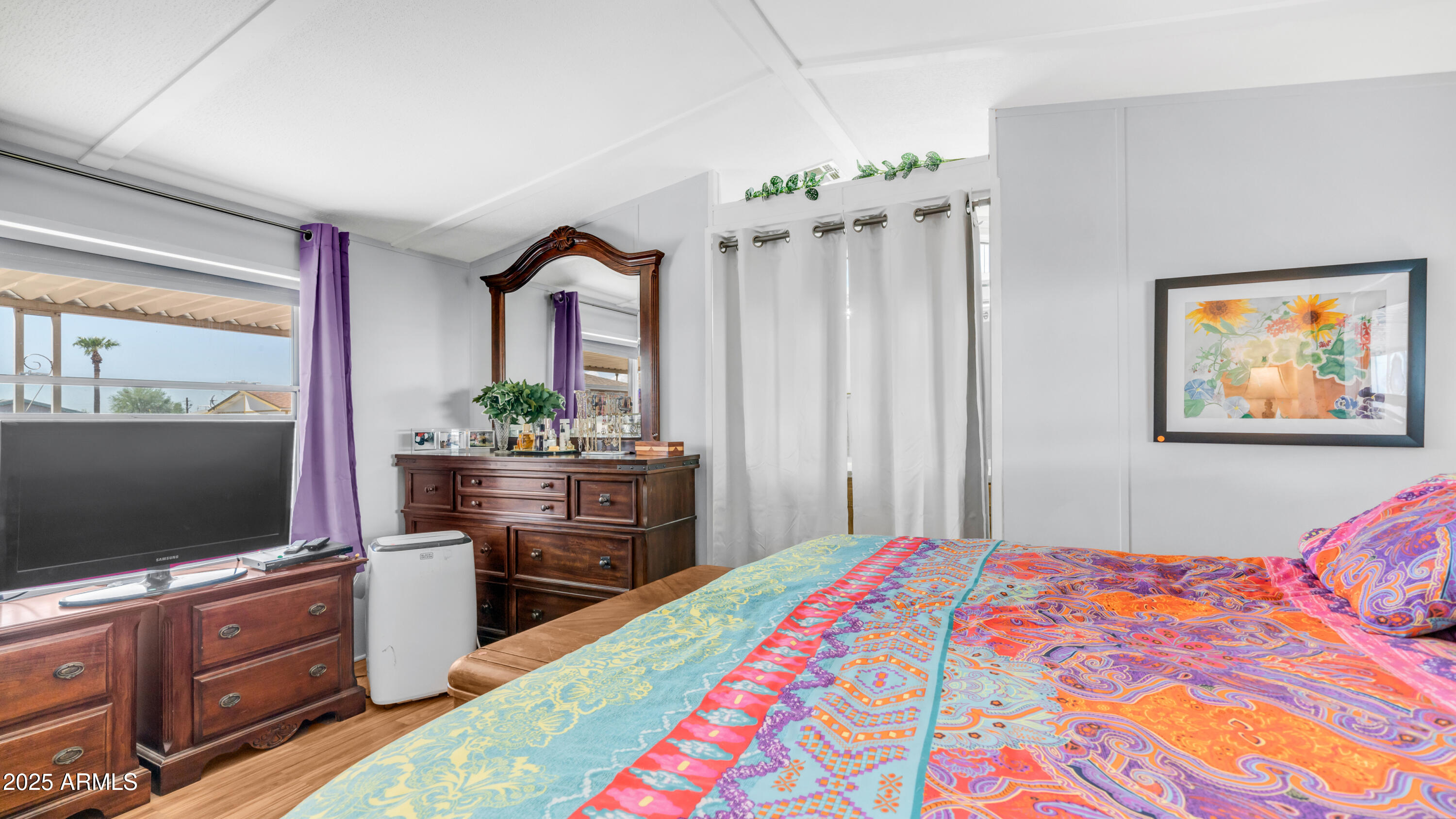 301 S SIGNAL BUTTE Road, 732