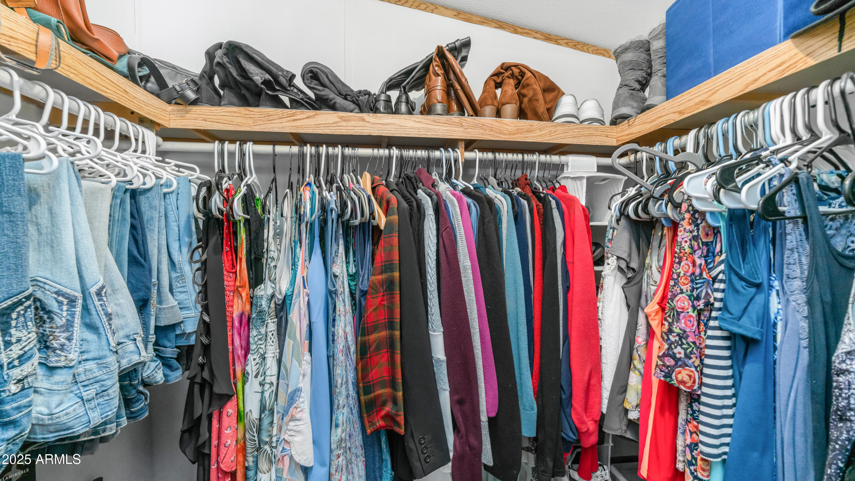 301 S SIGNAL BUTTE Road, 732