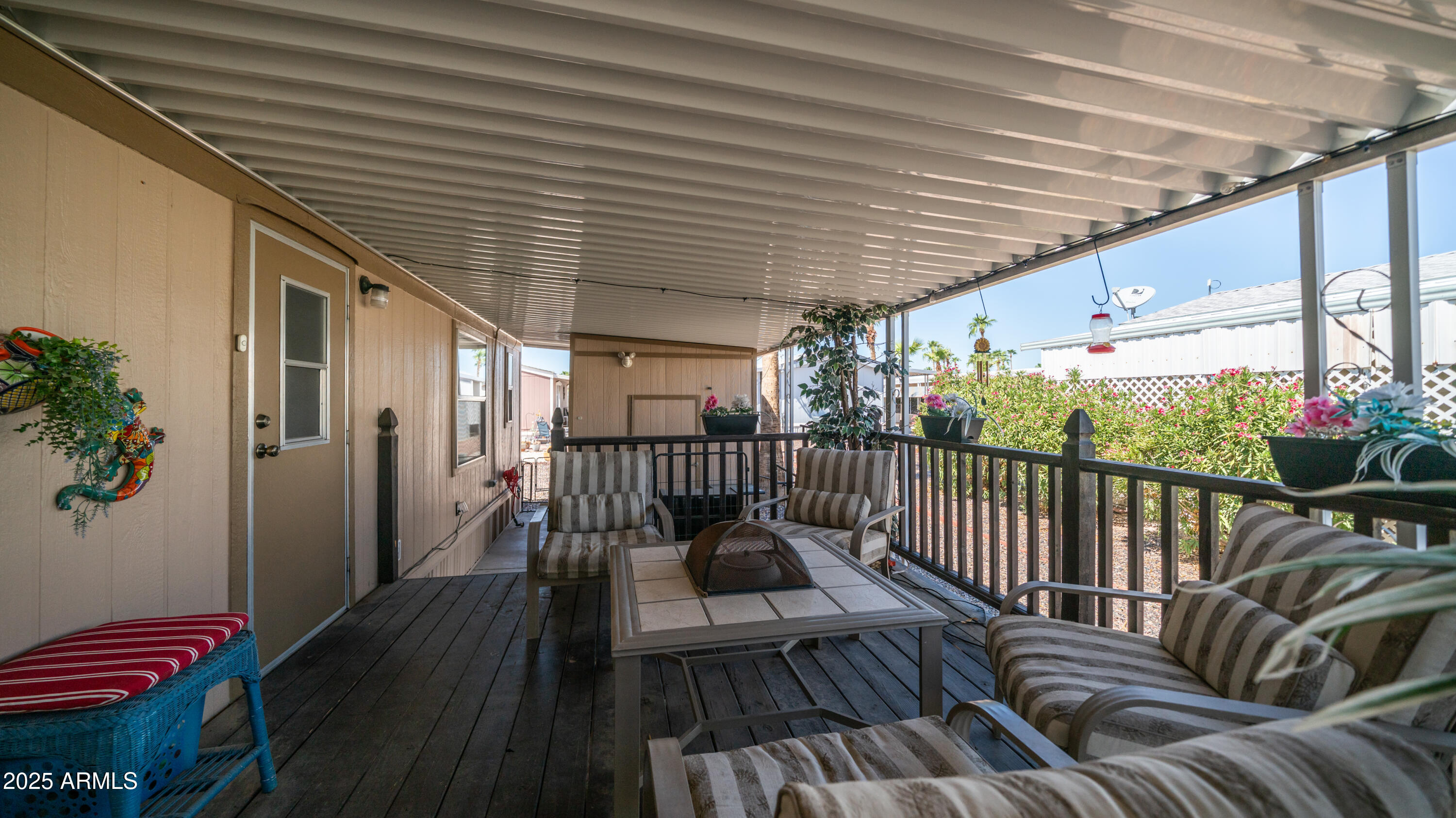 301 S SIGNAL BUTTE Road, 732