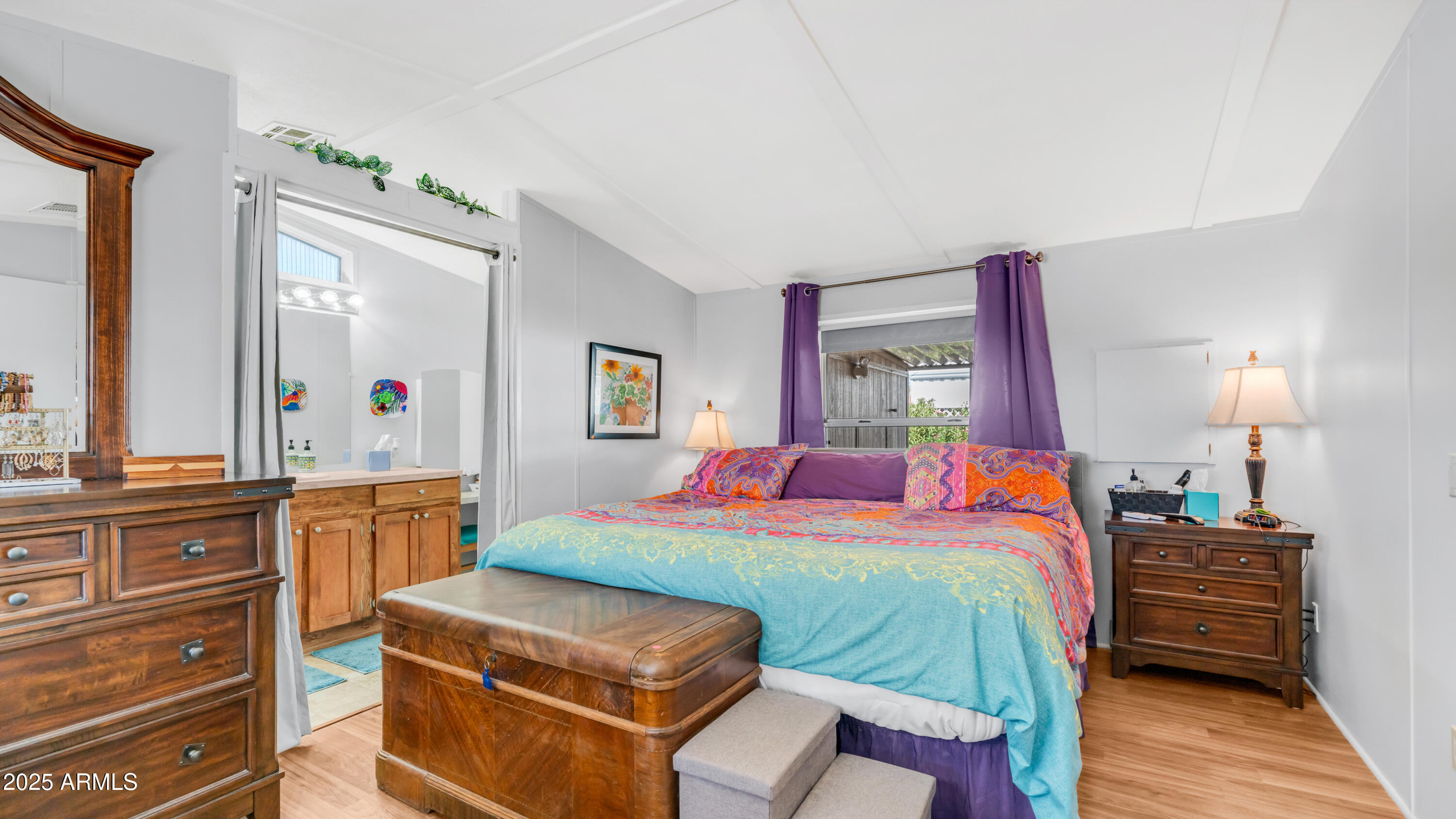 301 S SIGNAL BUTTE Road, 732