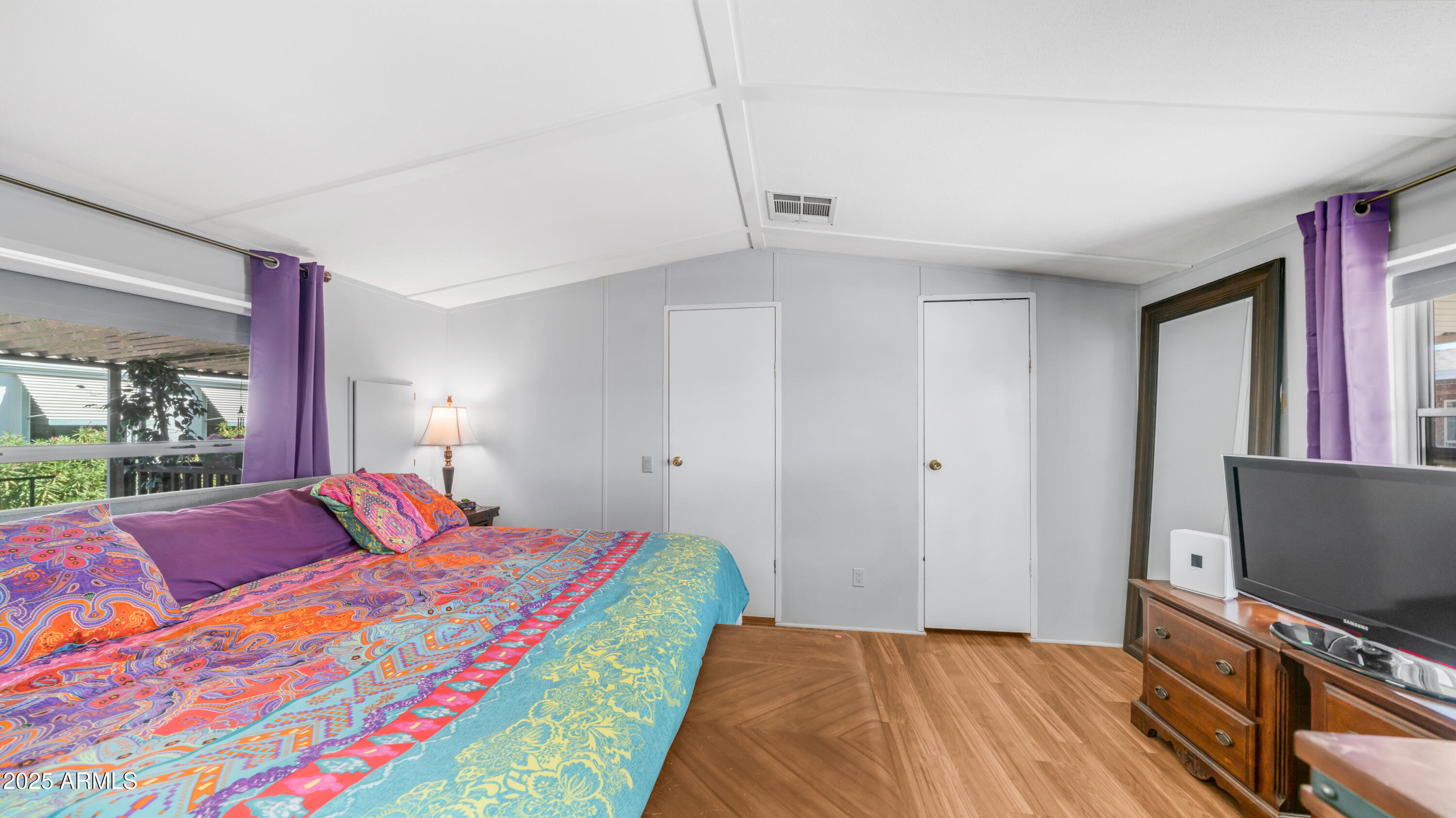 301 S SIGNAL BUTTE Road, 732