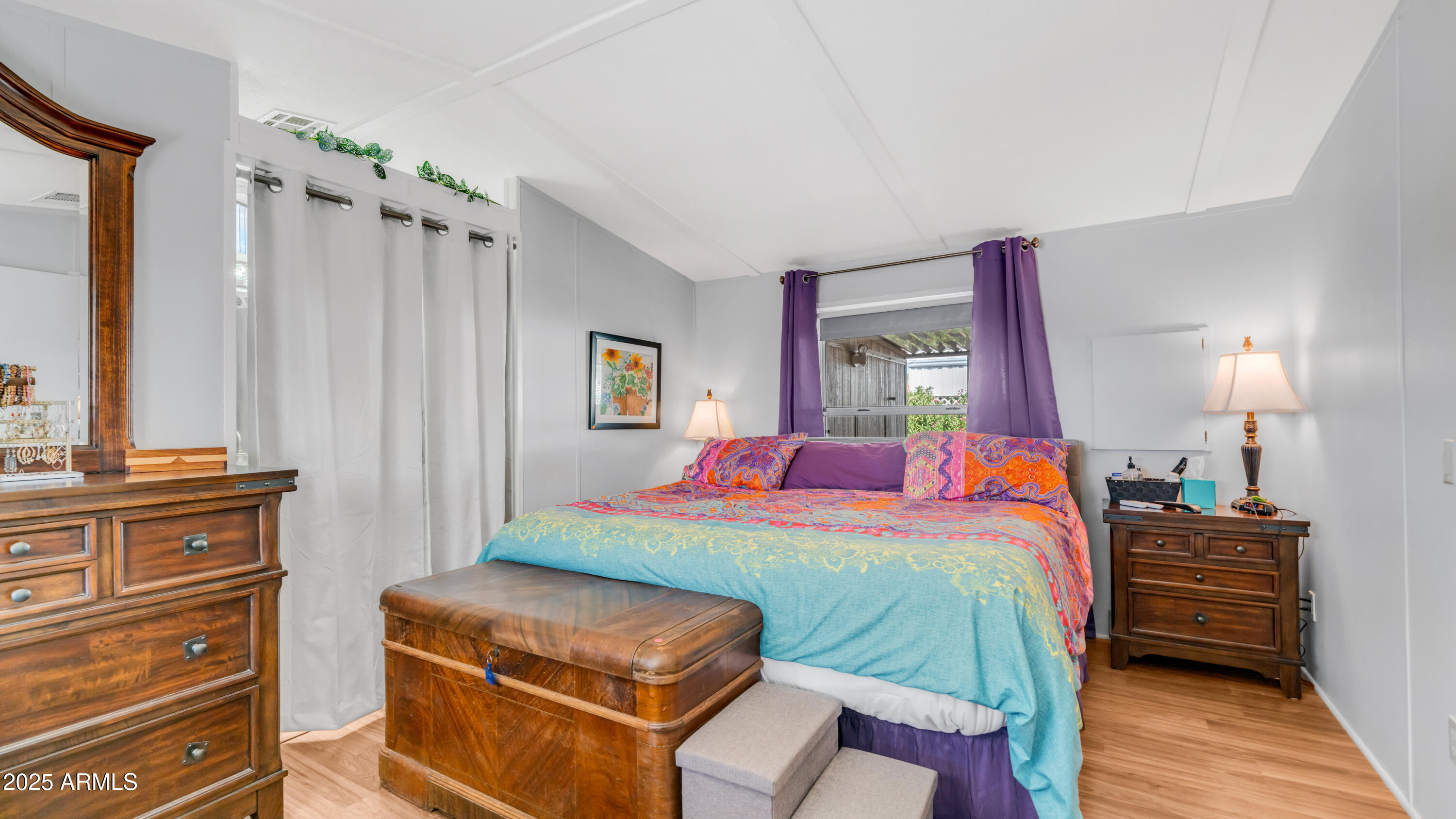 301 S SIGNAL BUTTE Road, 732