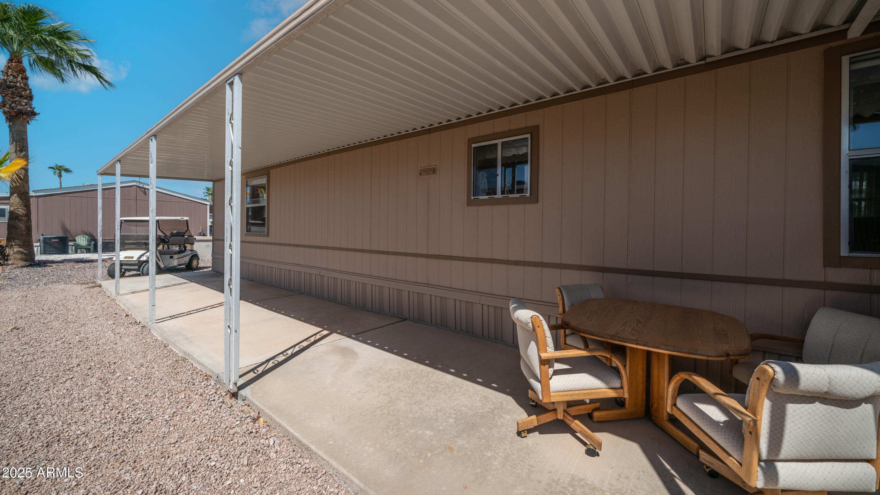 301 S SIGNAL BUTTE Road, 732