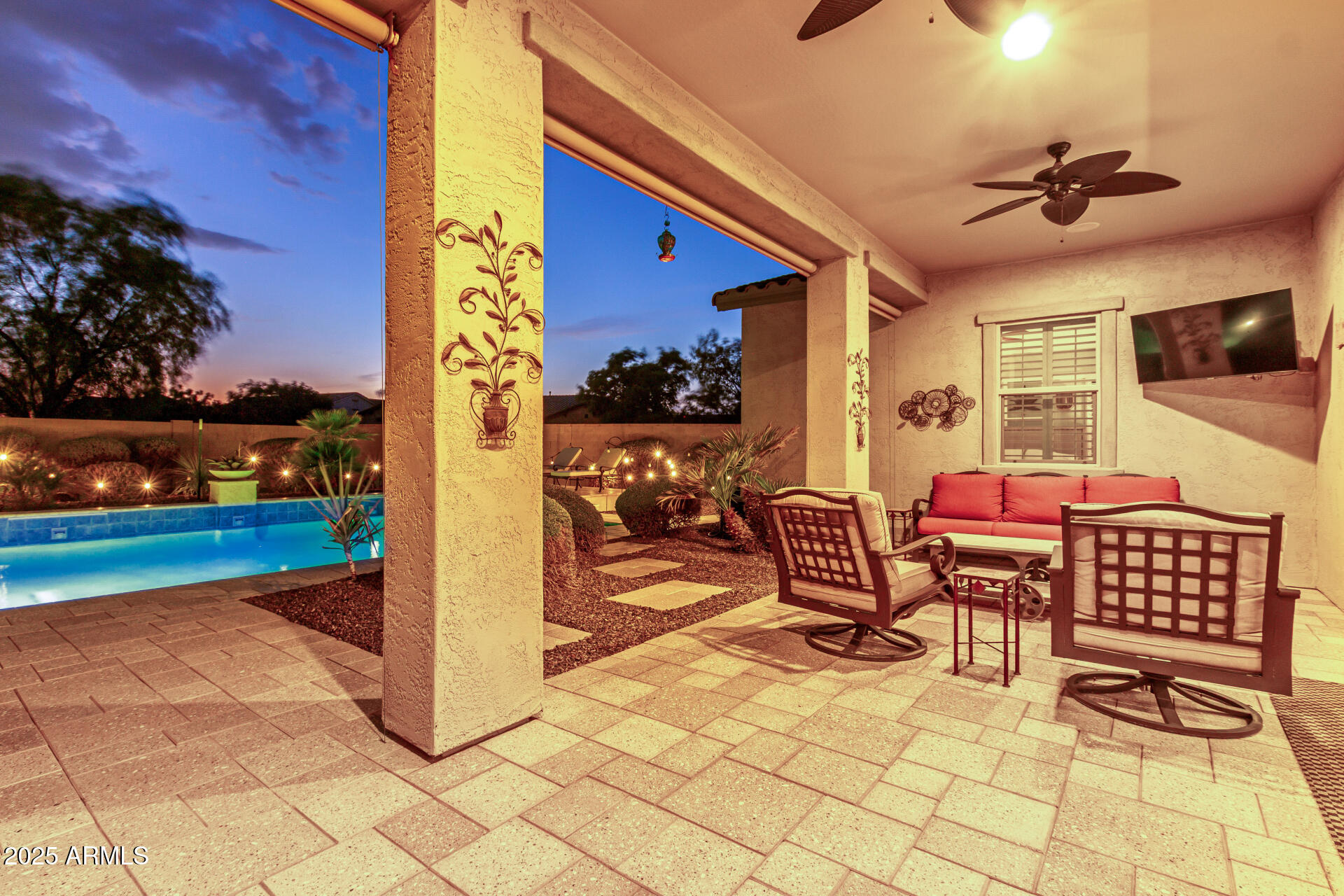 4908 S FIGUEROA Lane