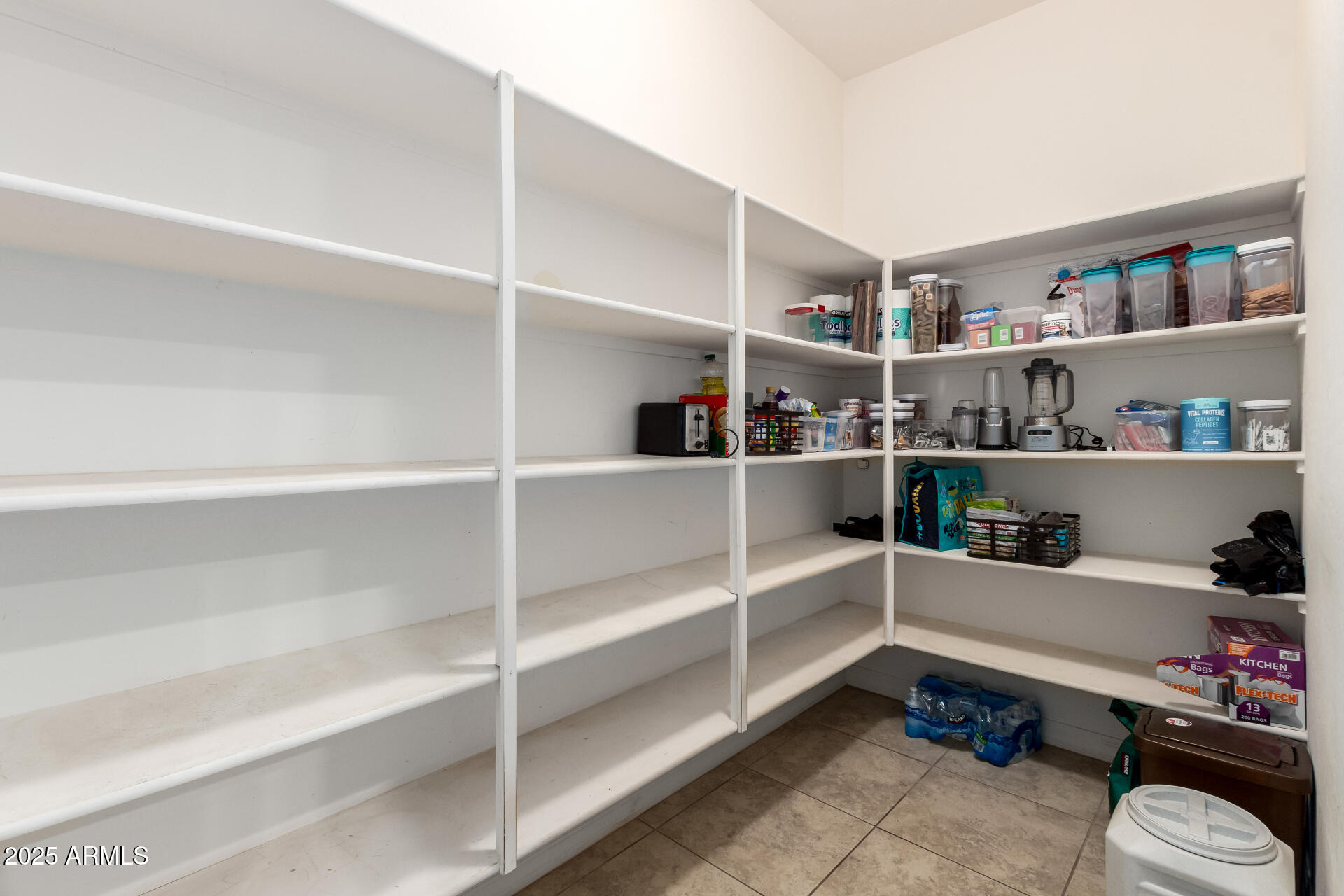 4908 S FIGUEROA Lane