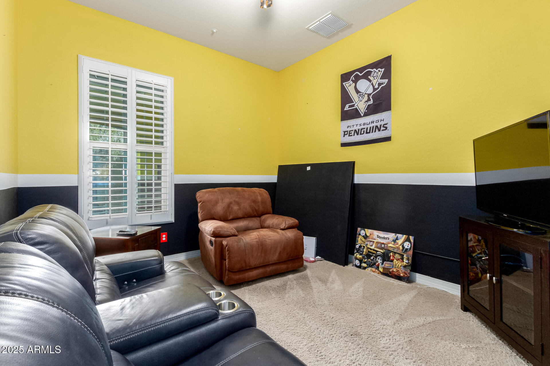 4908 S FIGUEROA Lane