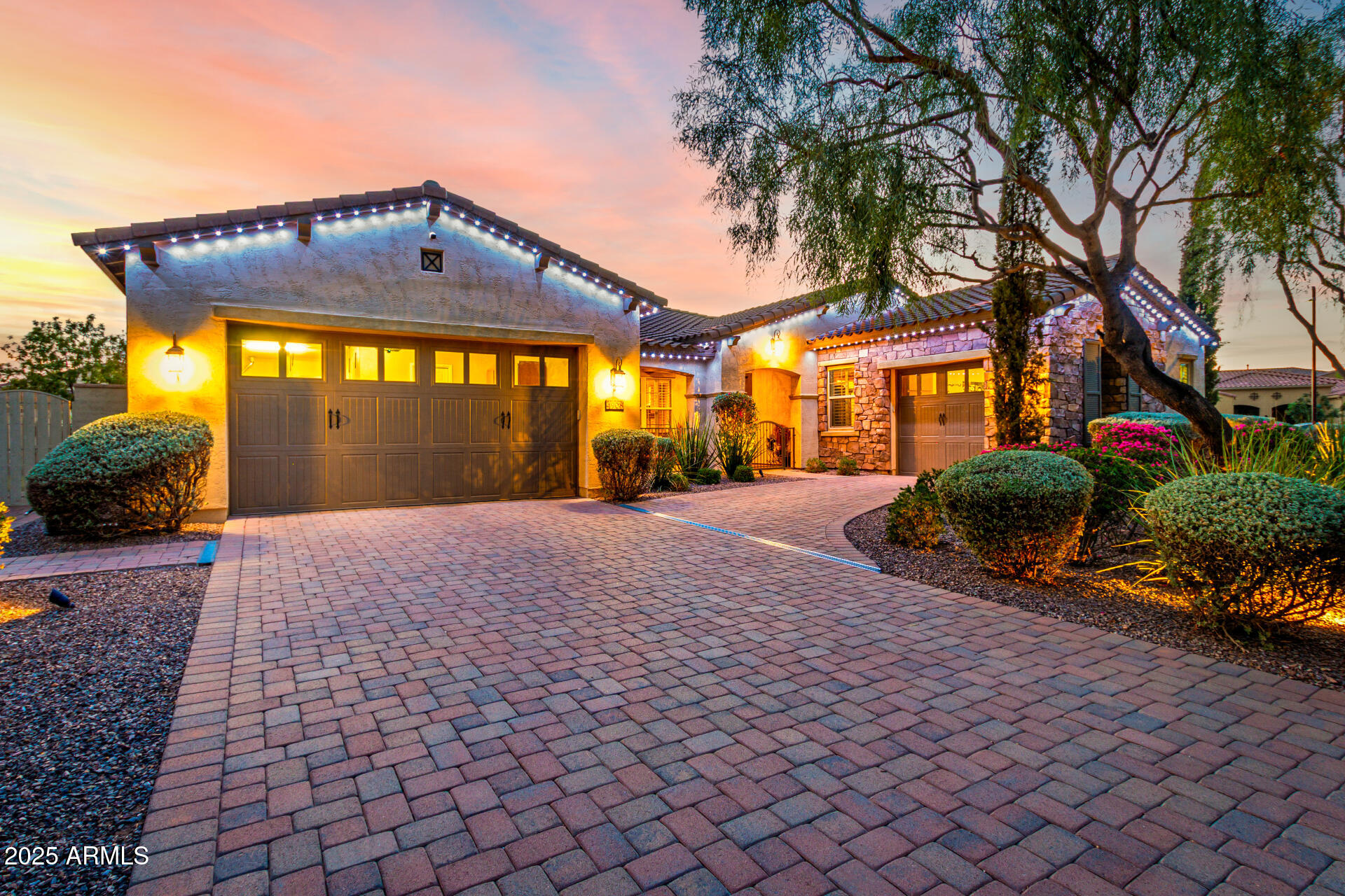 4908 S FIGUEROA Lane