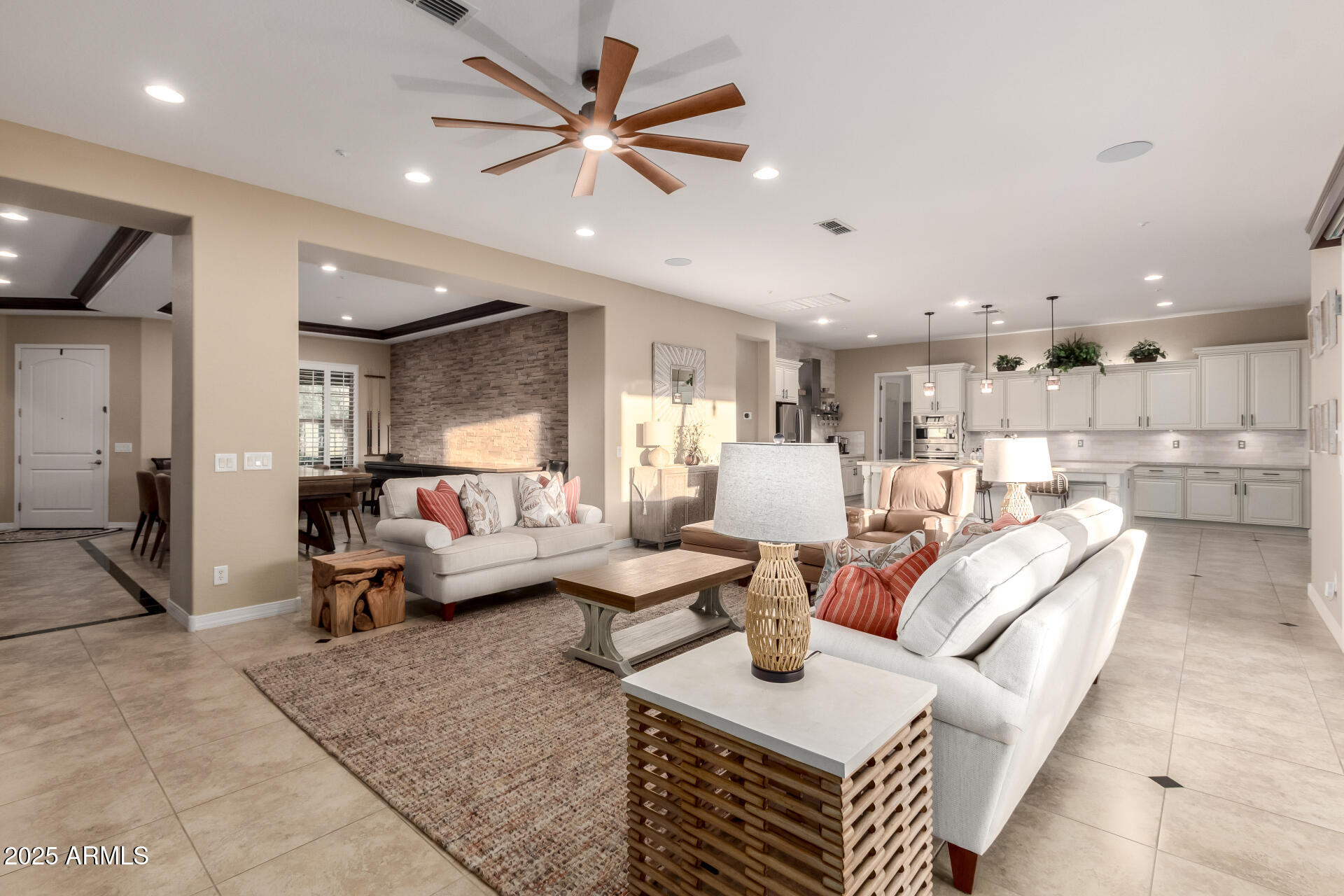 4908 S FIGUEROA Lane