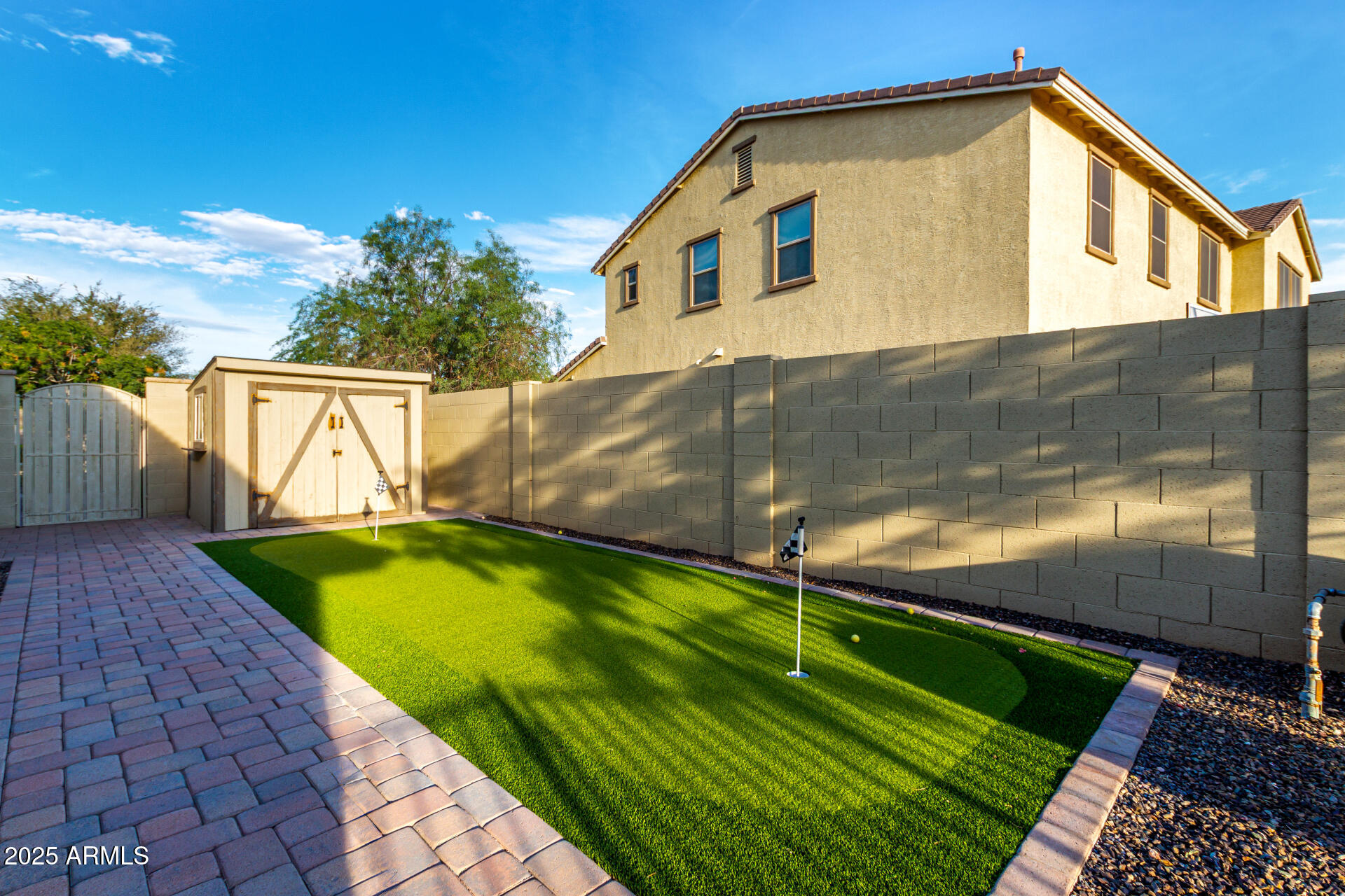 4908 S FIGUEROA Lane