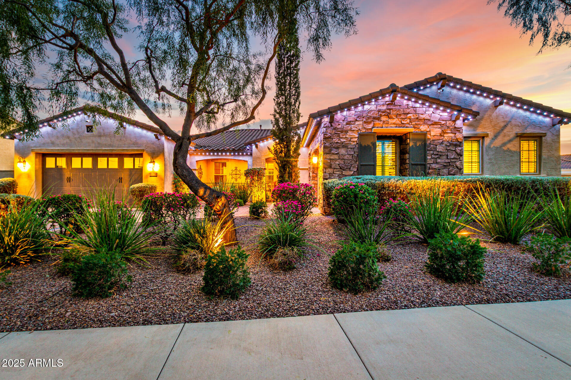 4908 S FIGUEROA Lane