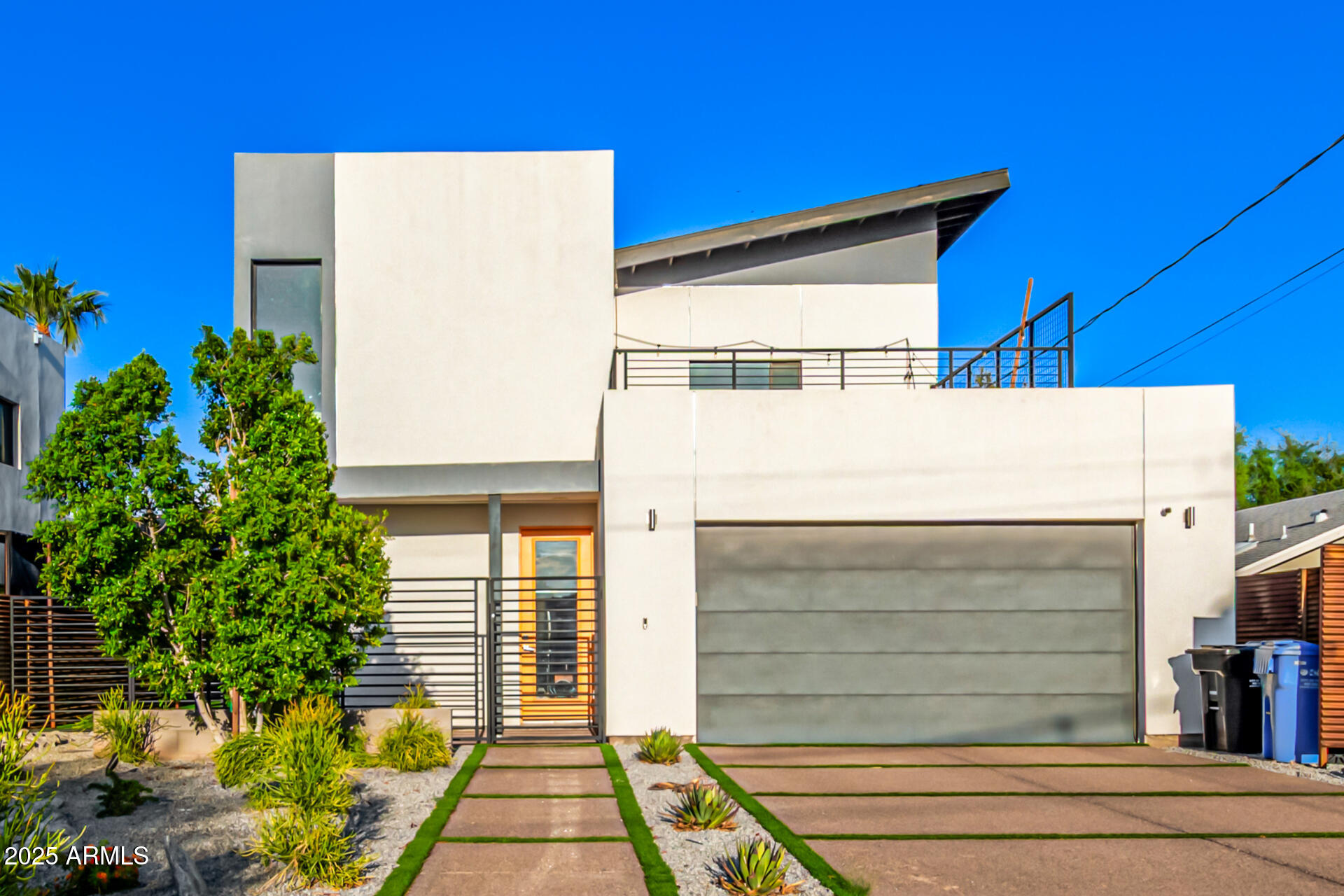 2311 N 29TH Place