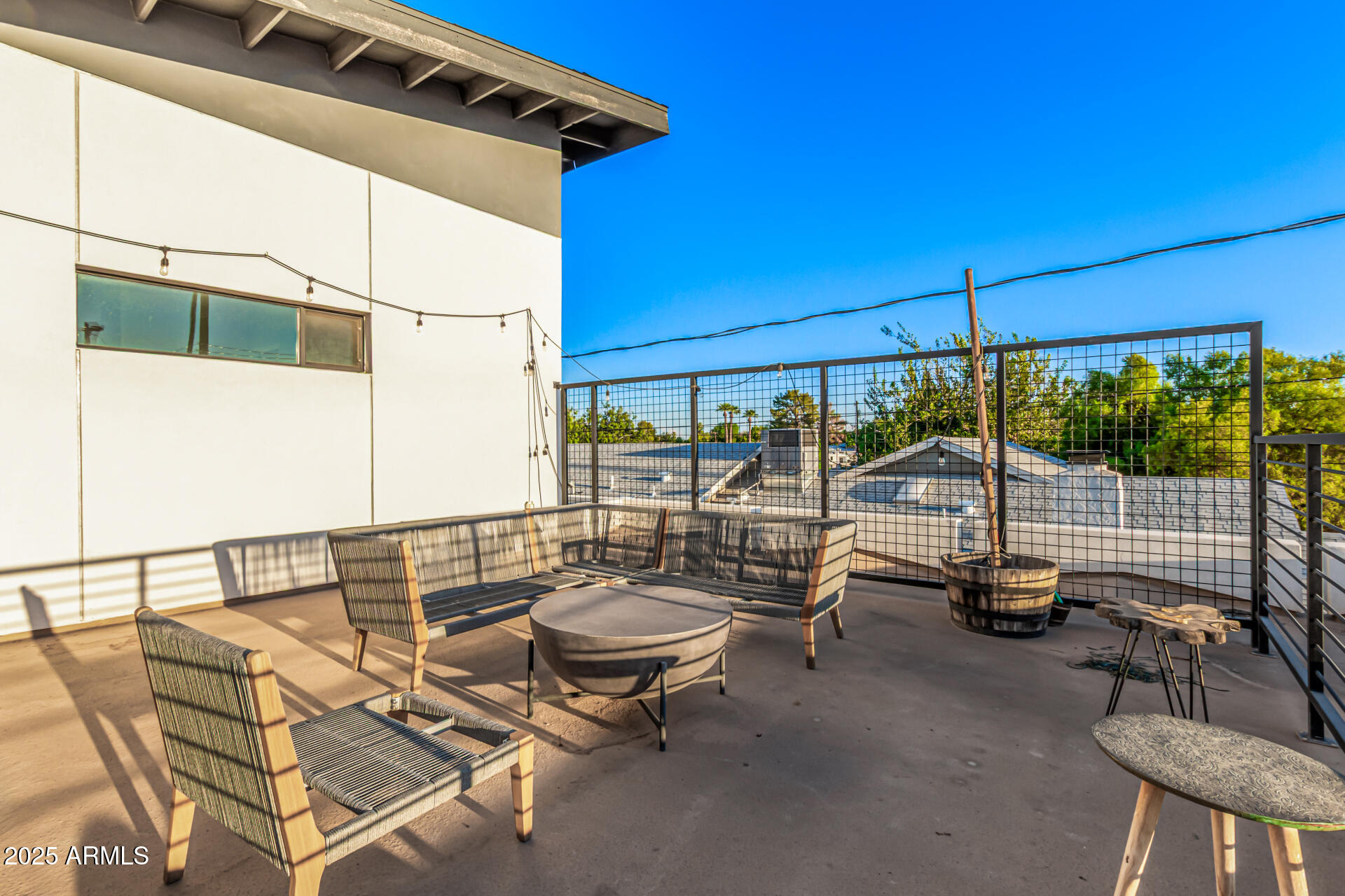 2311 N 29TH Place