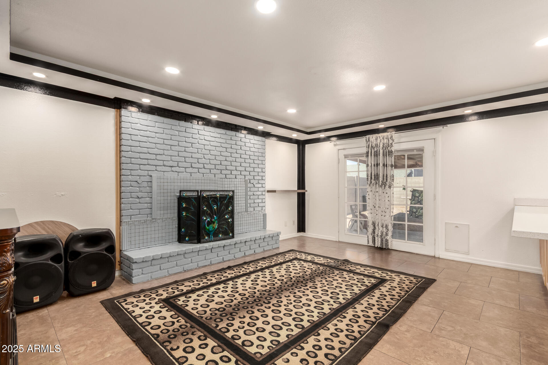 4348 W SHANGRI LA Road