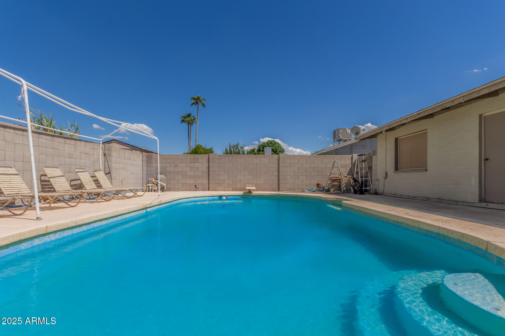 4348 W SHANGRI LA Road