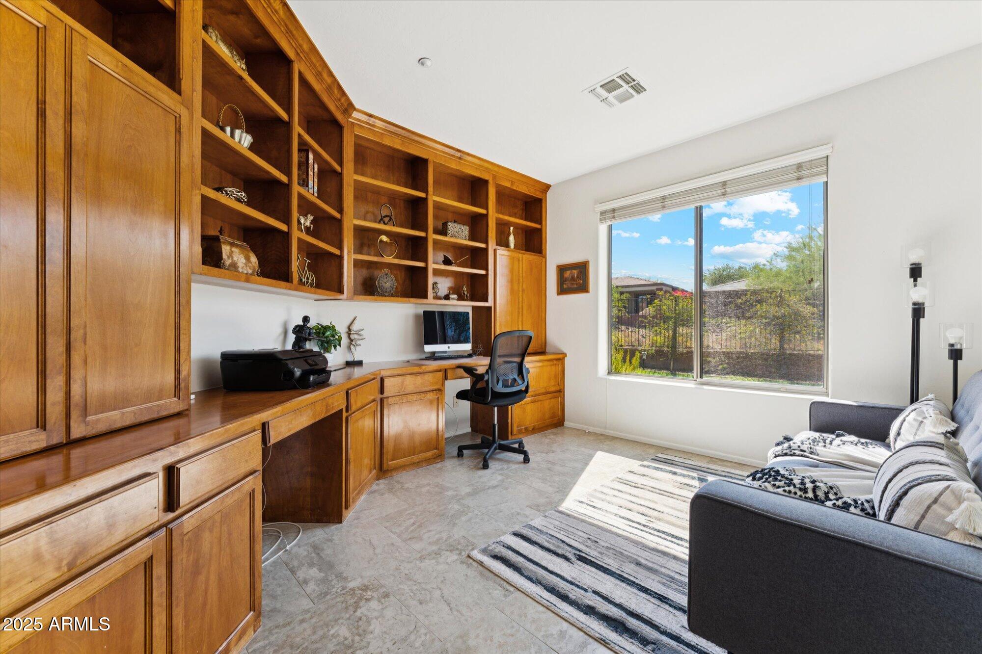 41841 N MILL CREEK Way