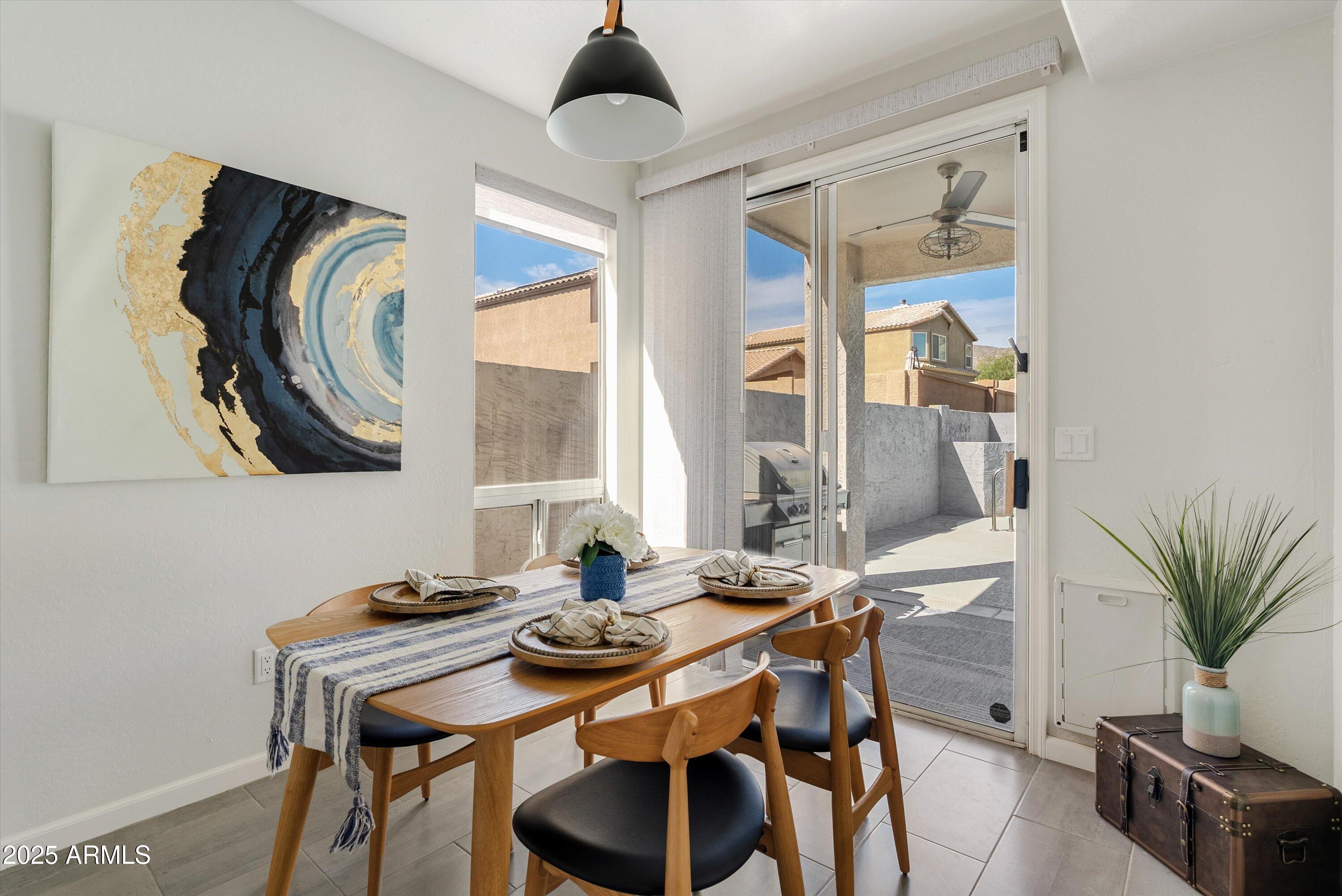 1414 E CATHEDRAL ROCK Drive