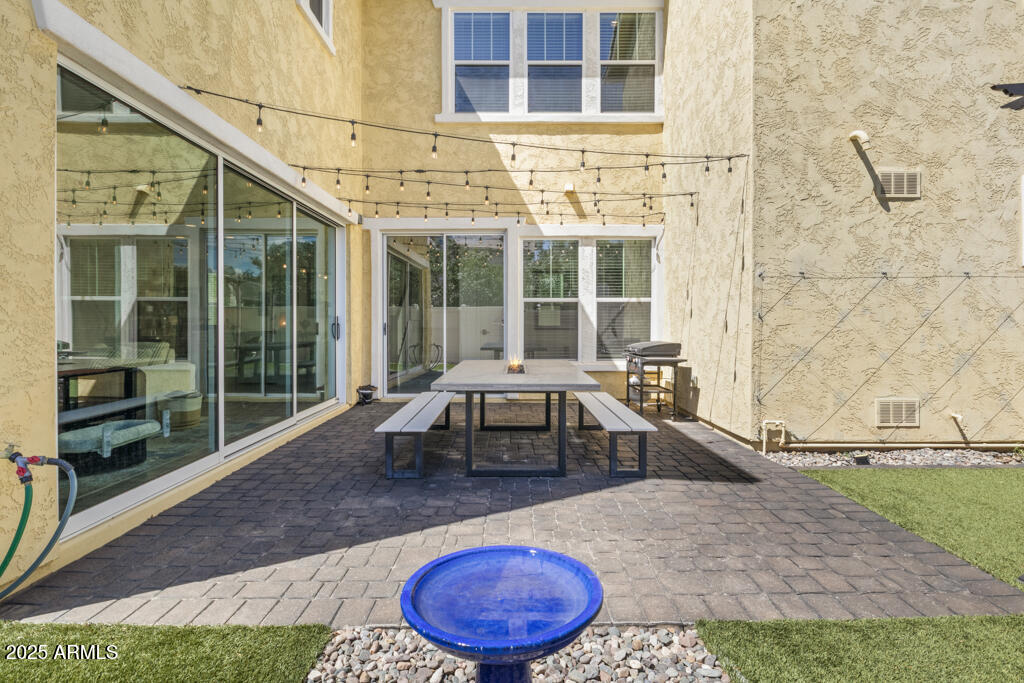 10436 E NOPAL Avenue