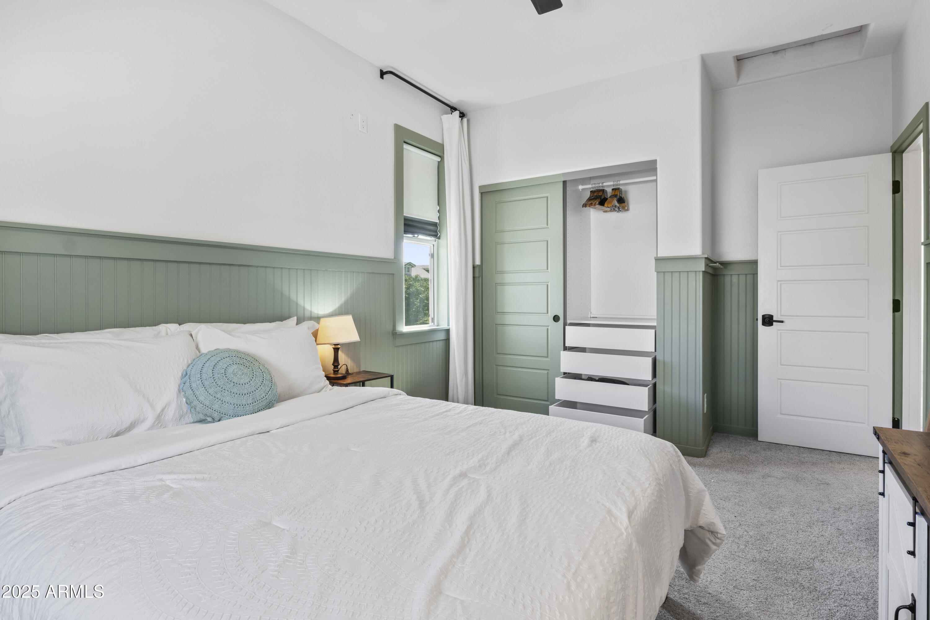 10436 E NOPAL Avenue