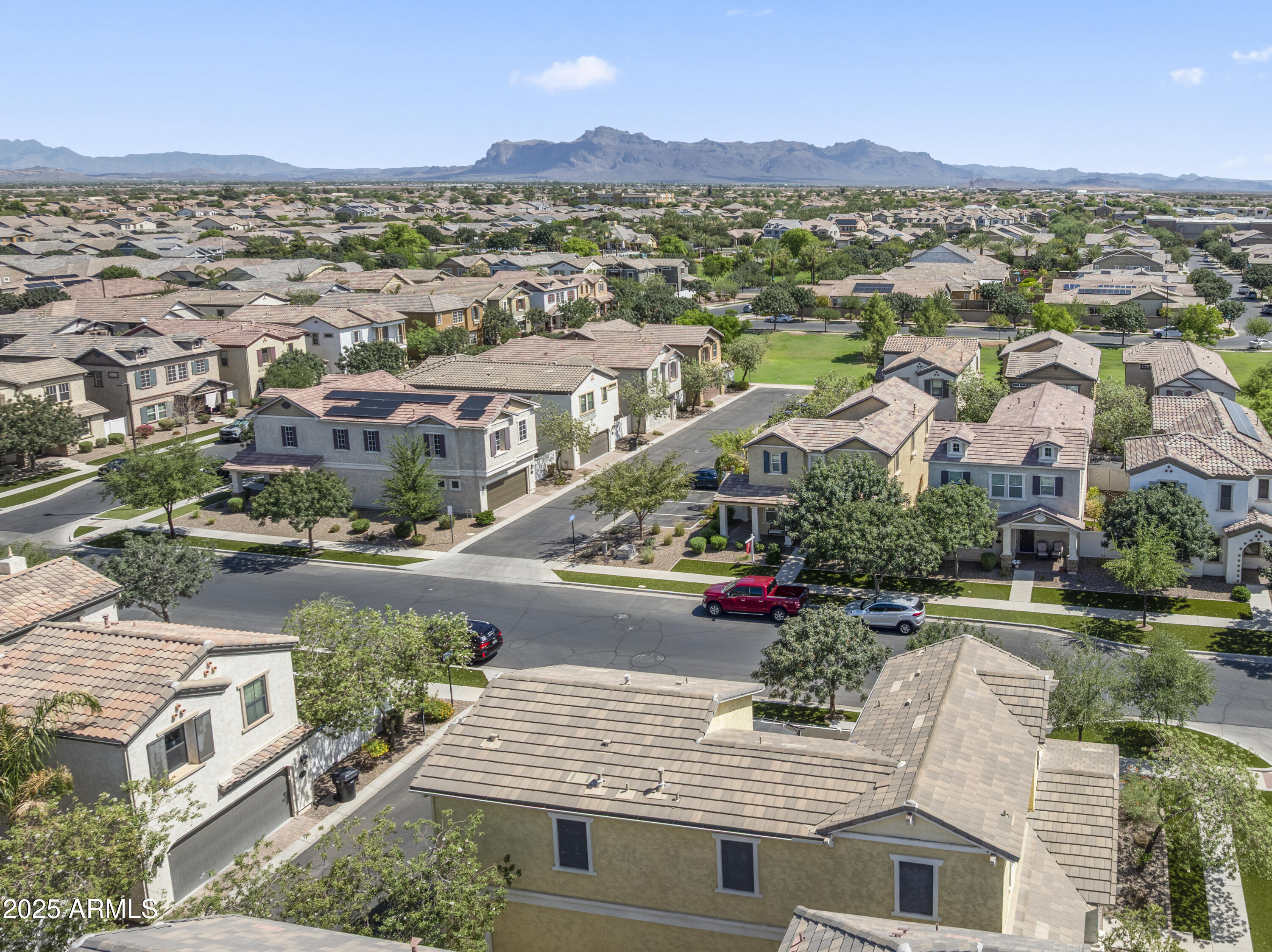 10436 E NOPAL Avenue