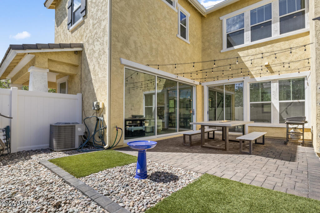 10436 E NOPAL Avenue