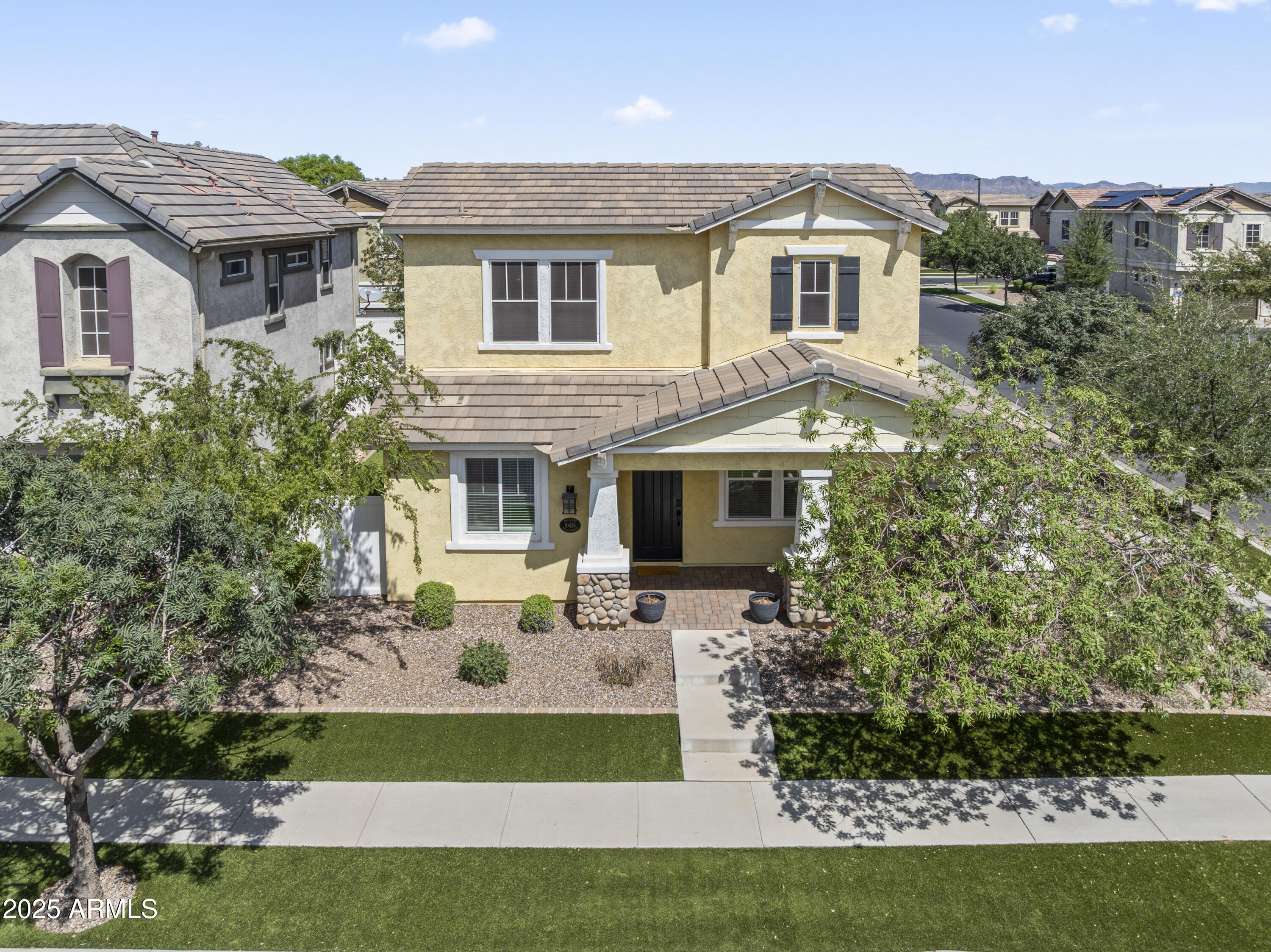 10436 E NOPAL Avenue