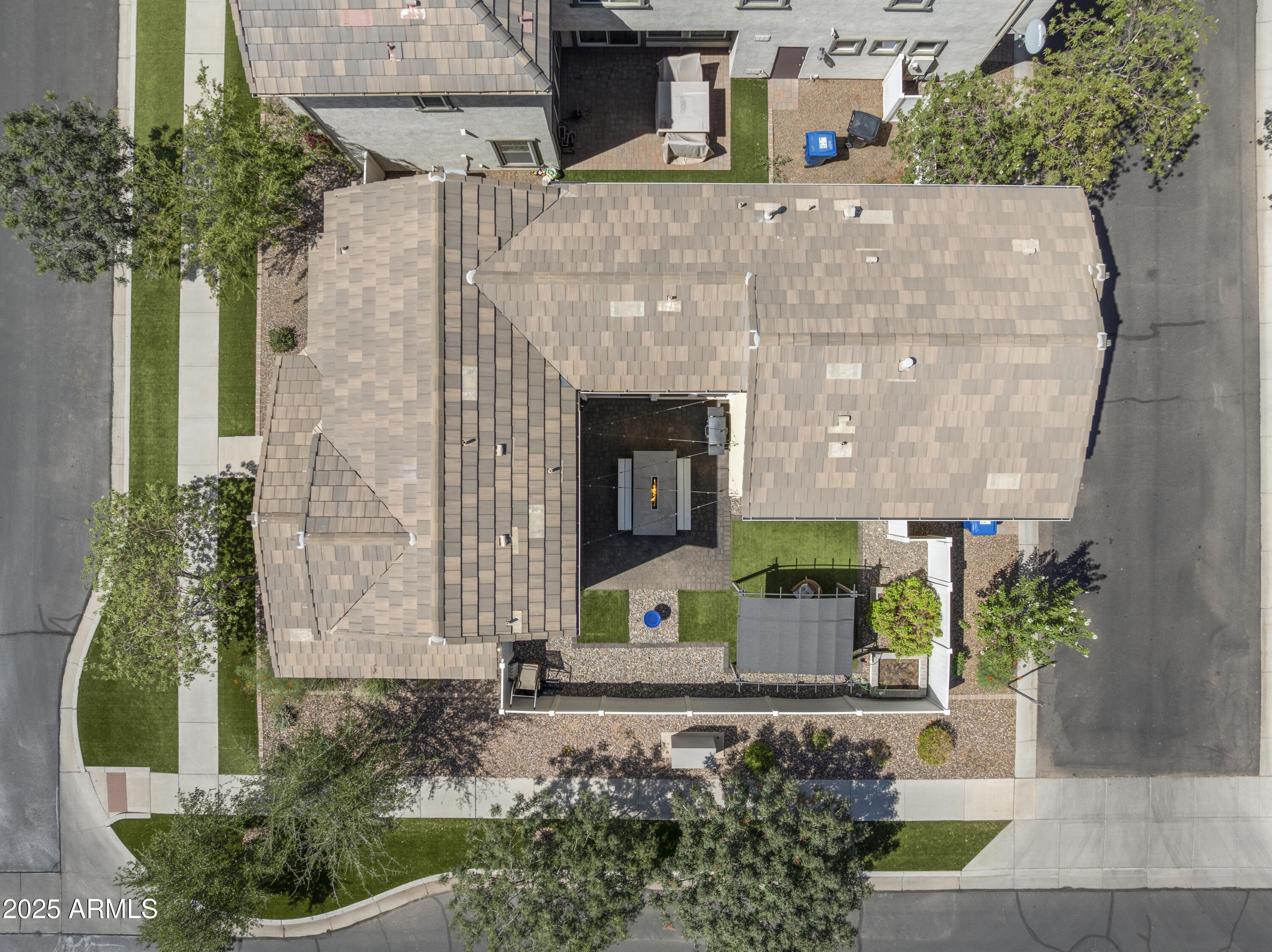 10436 E NOPAL Avenue