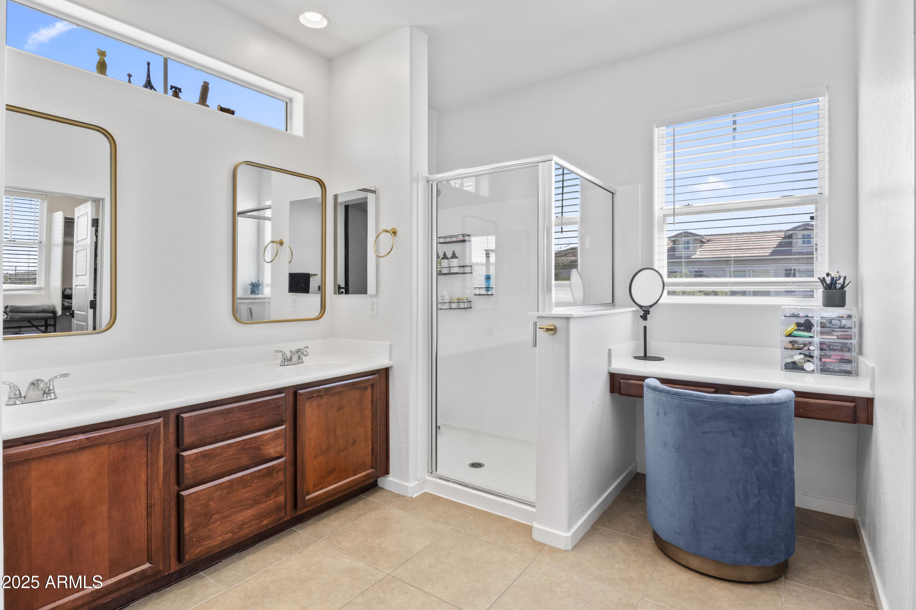 10436 E NOPAL Avenue