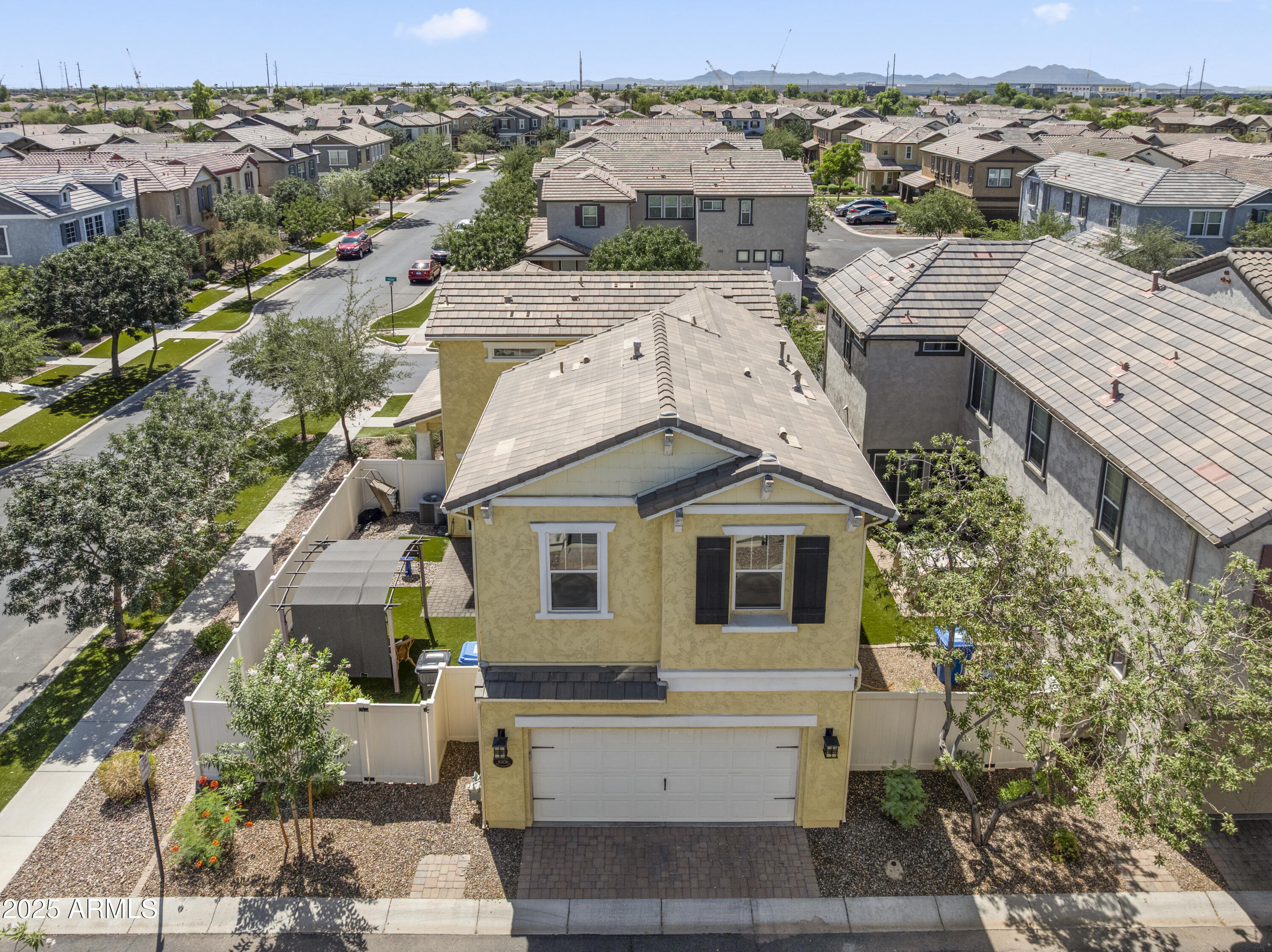 10436 E NOPAL Avenue