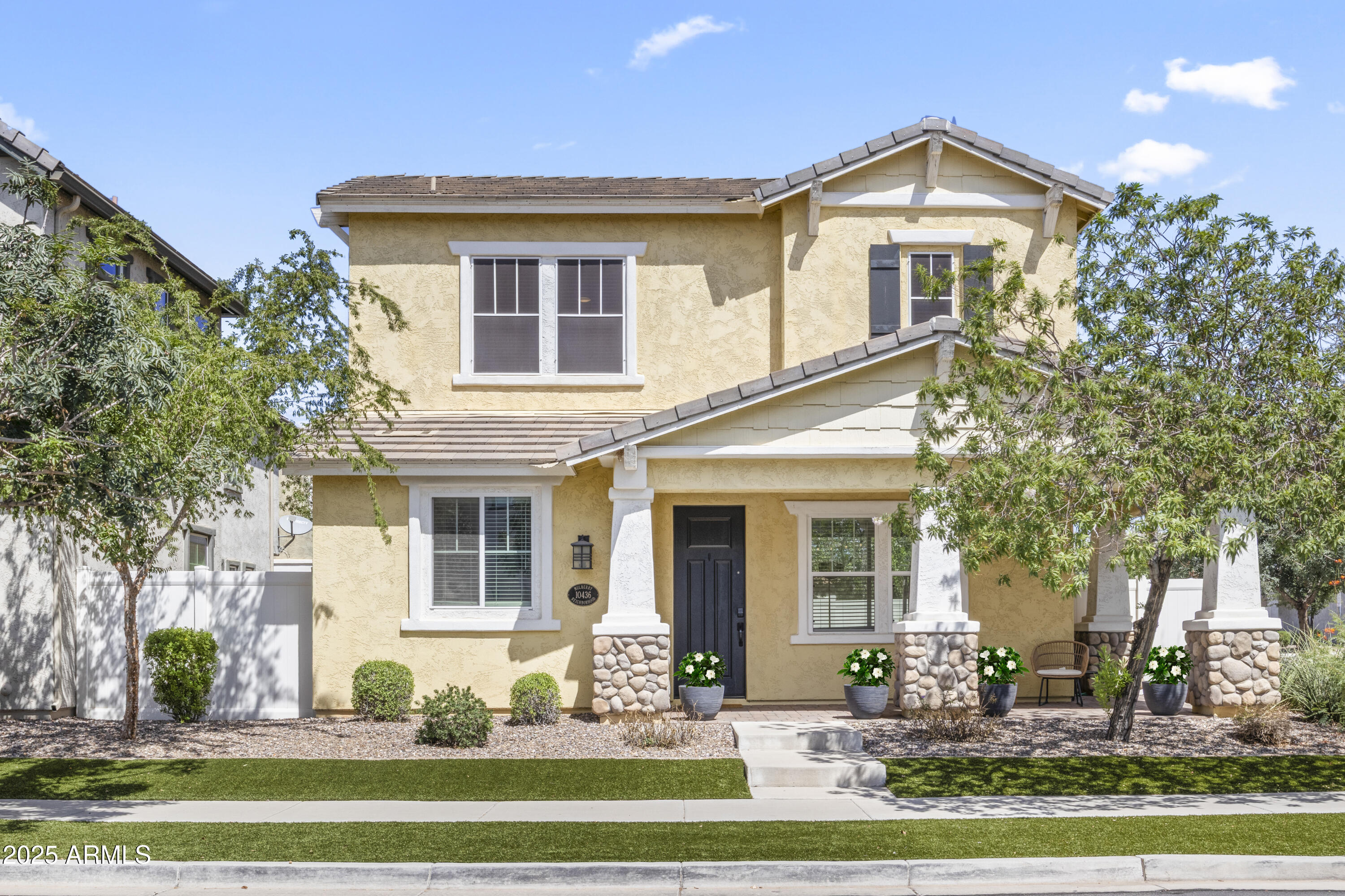 10436 E NOPAL Avenue