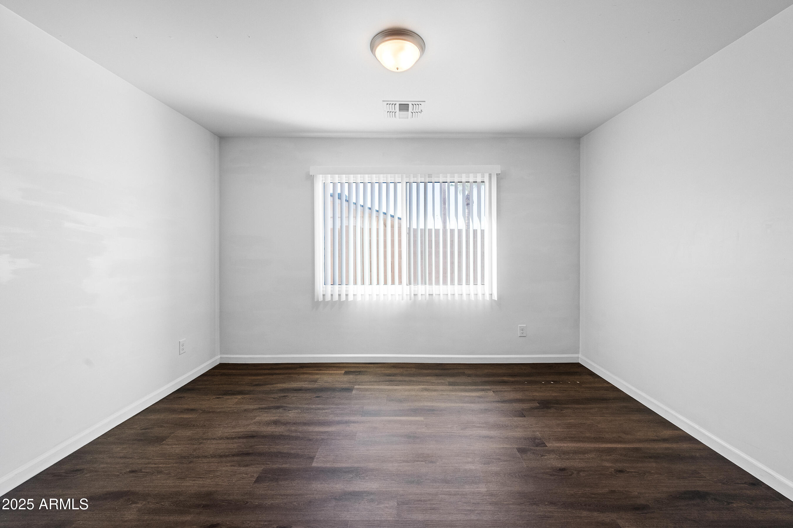 1720 E HERMOSA Drive