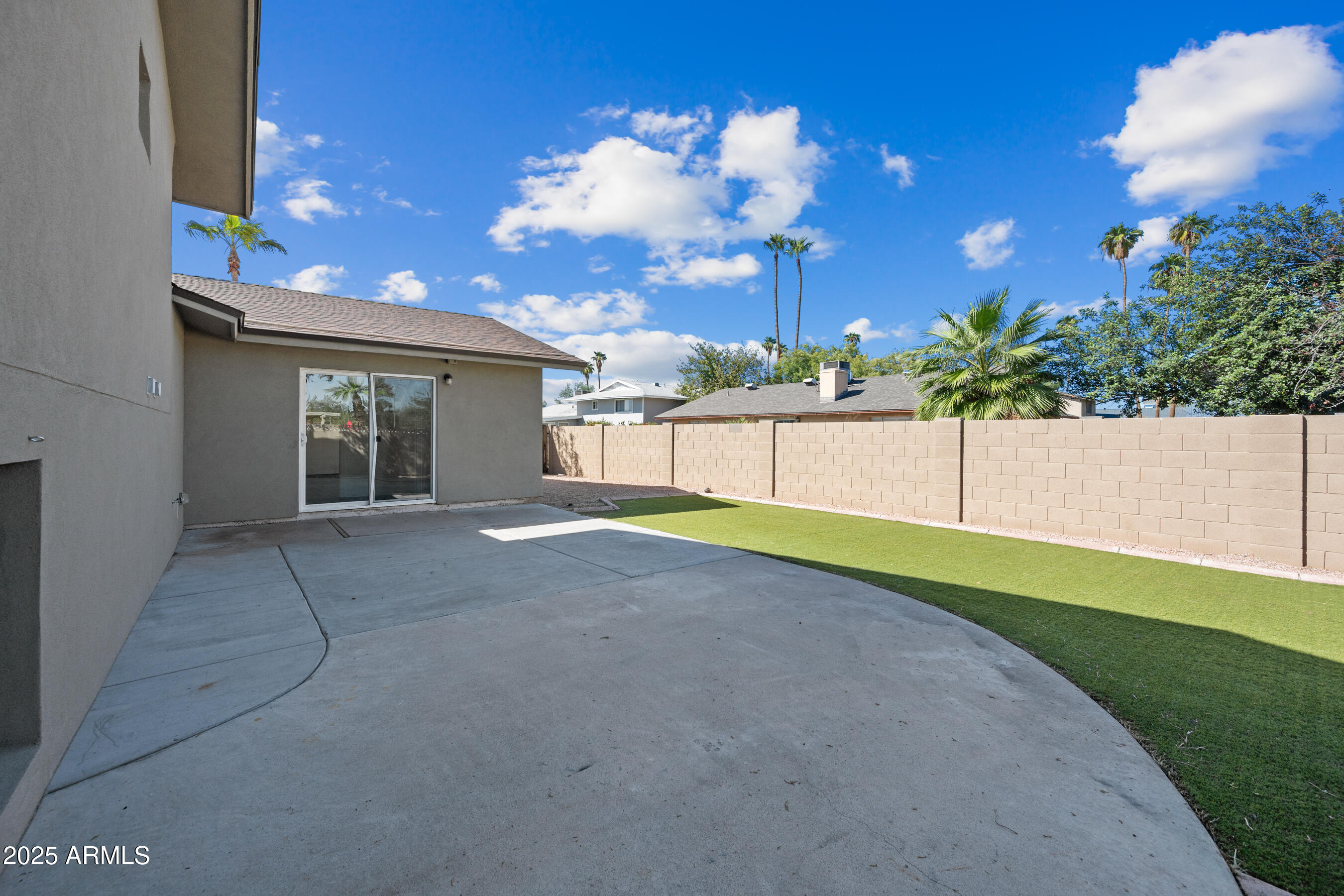 1720 E HERMOSA Drive