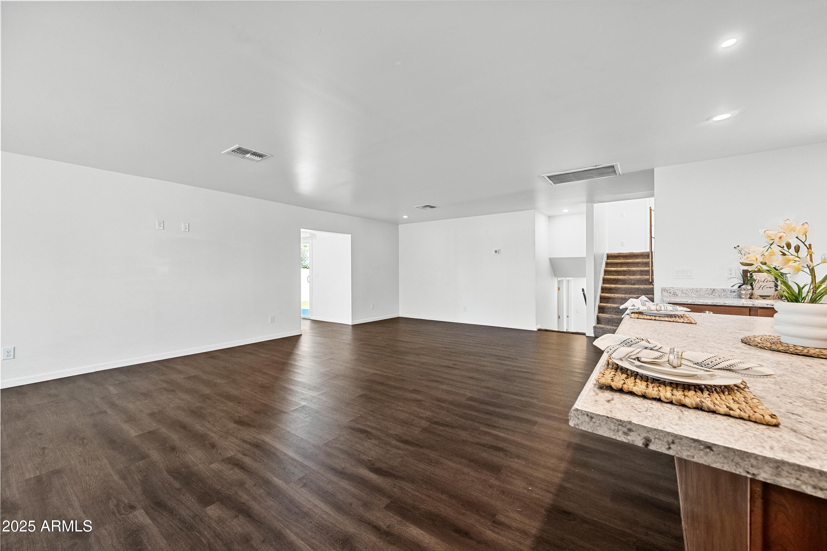 1720 E HERMOSA Drive