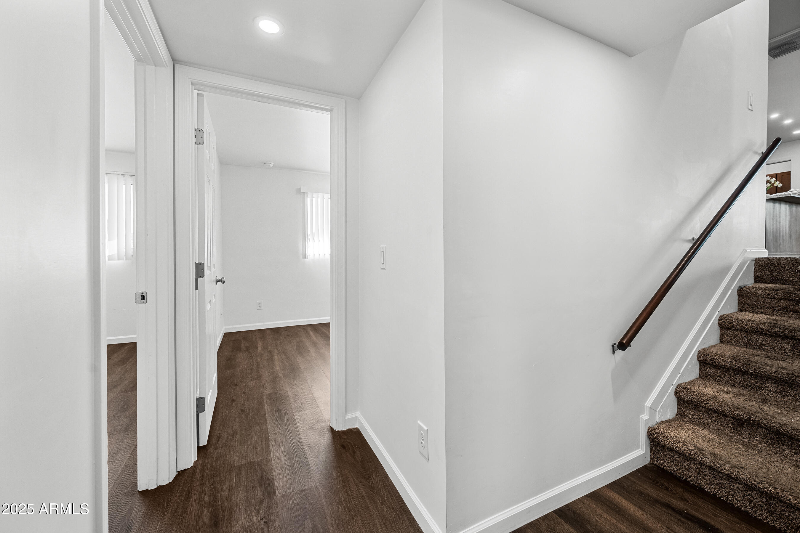 1720 E HERMOSA Drive