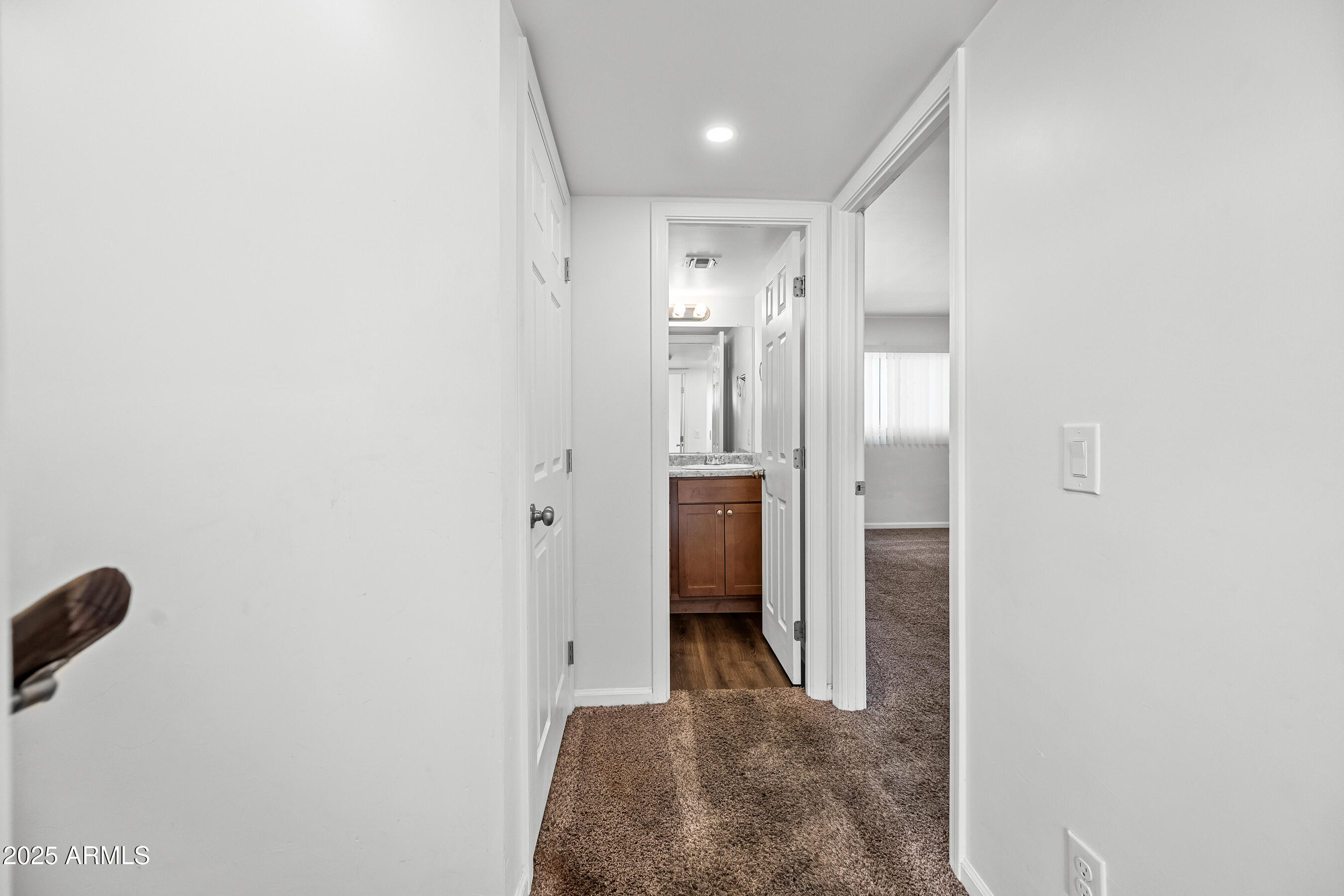 1720 E HERMOSA Drive