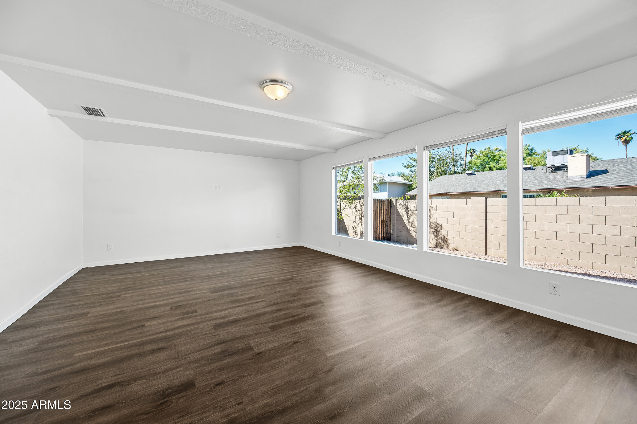 1720 E HERMOSA Drive