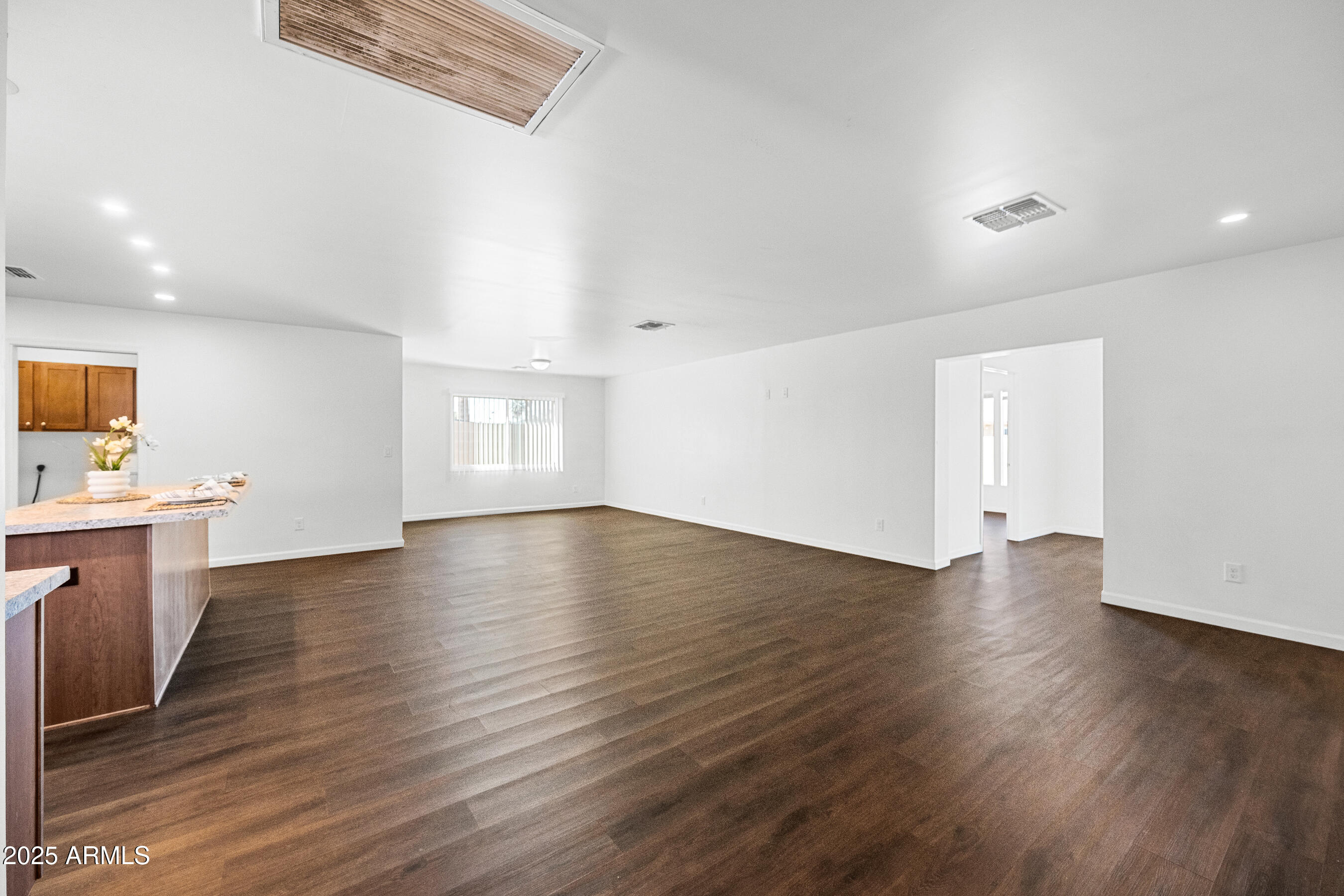 1720 E HERMOSA Drive