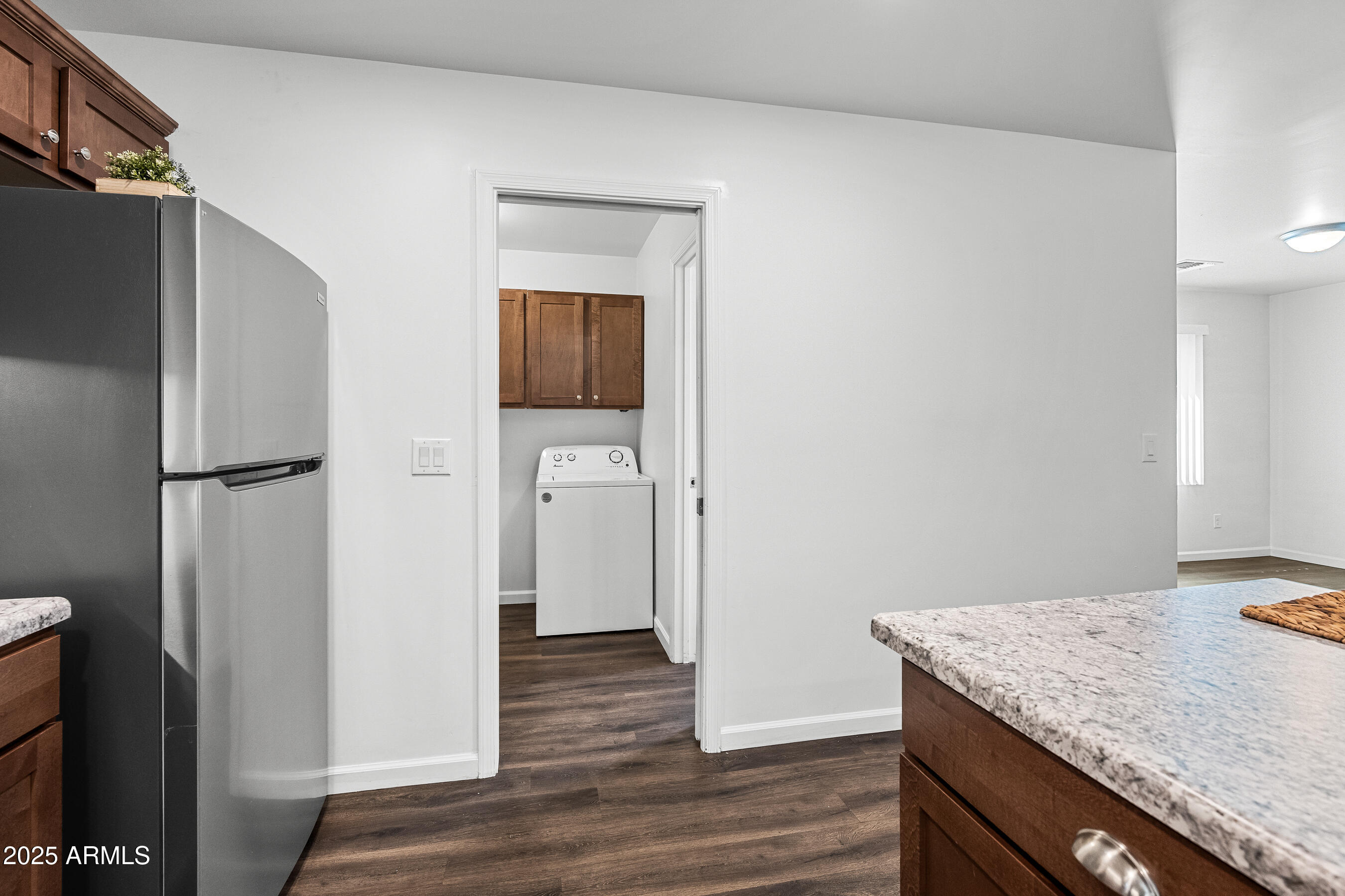 1720 E HERMOSA Drive