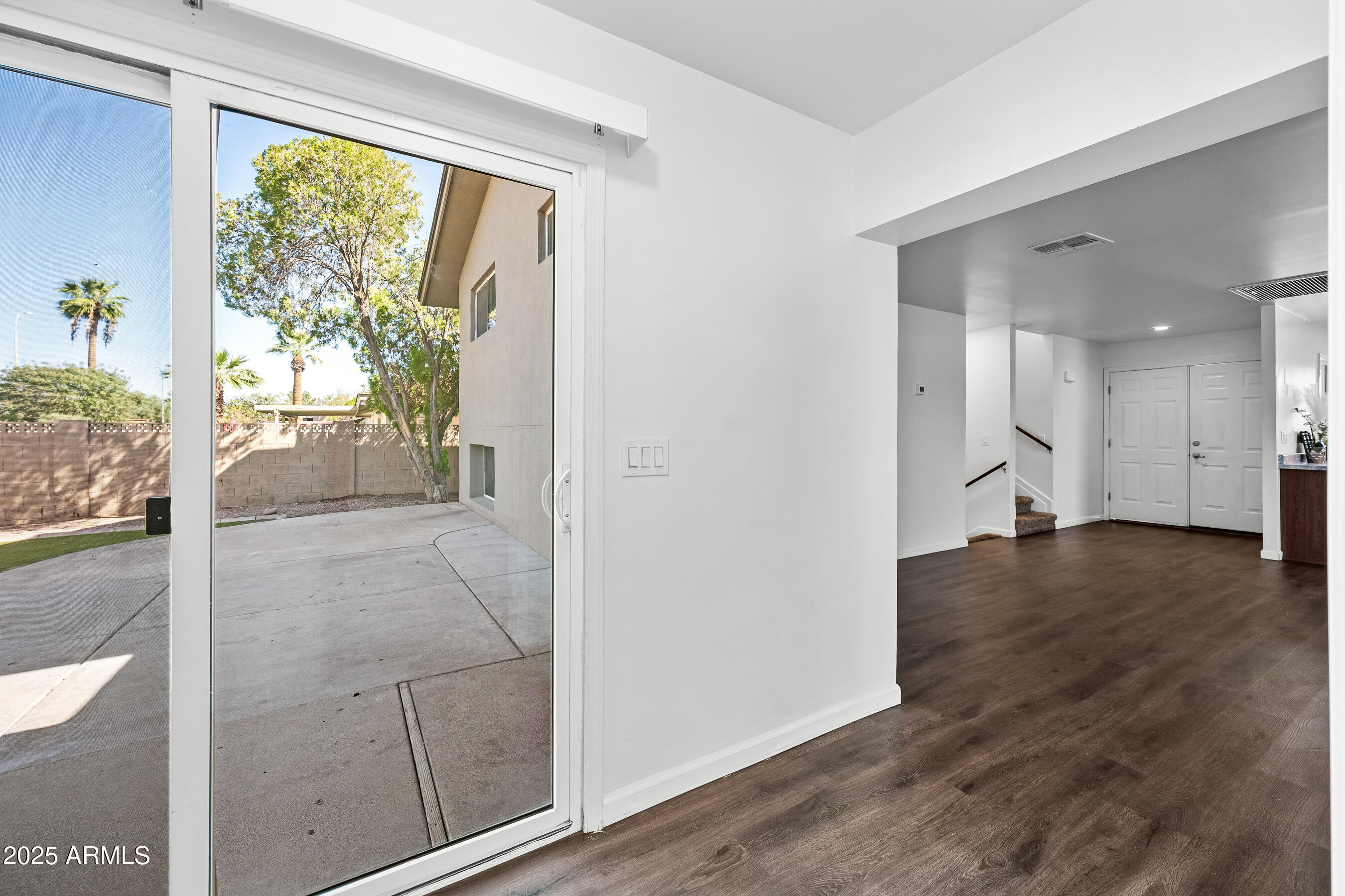 1720 E HERMOSA Drive