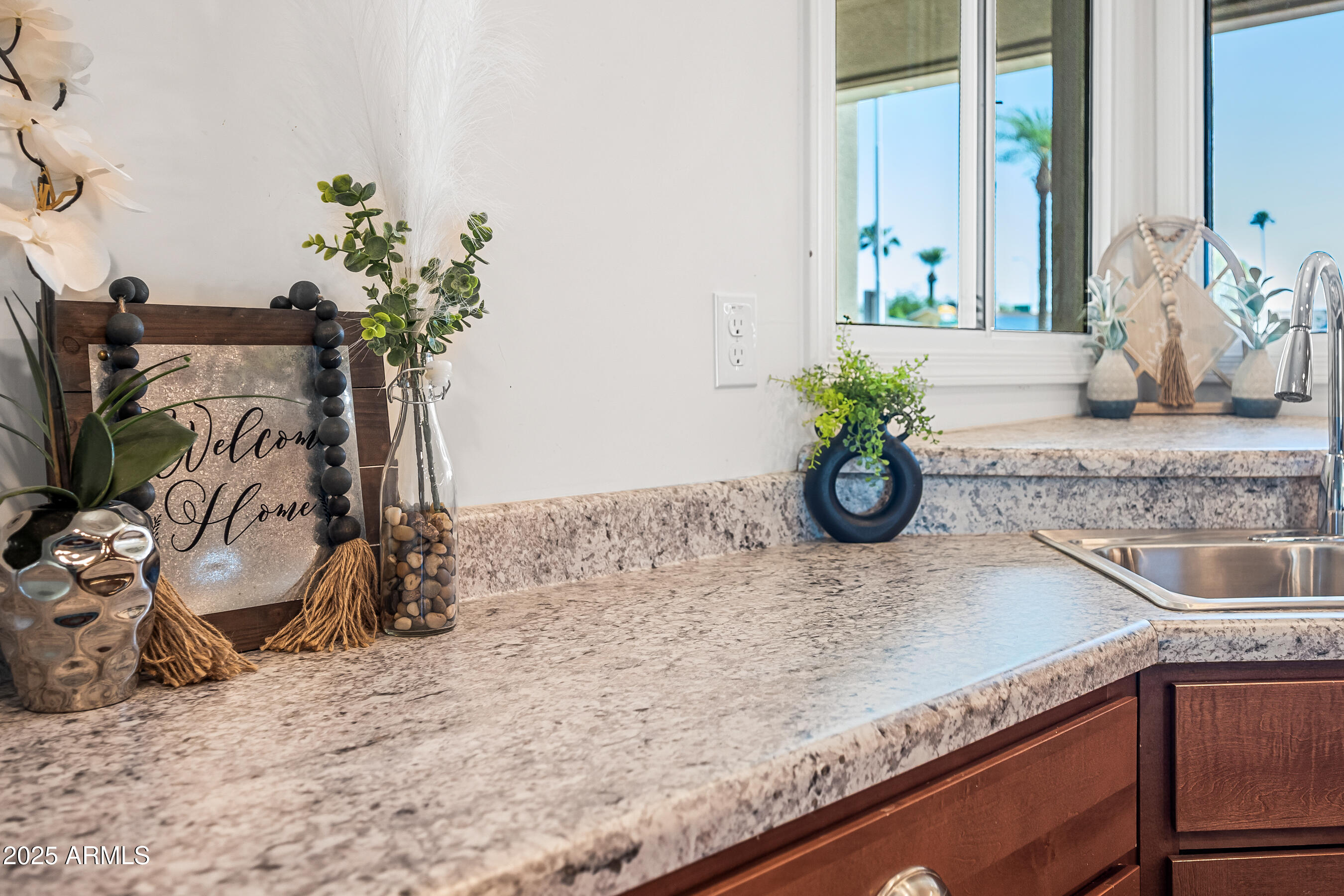 1720 E HERMOSA Drive