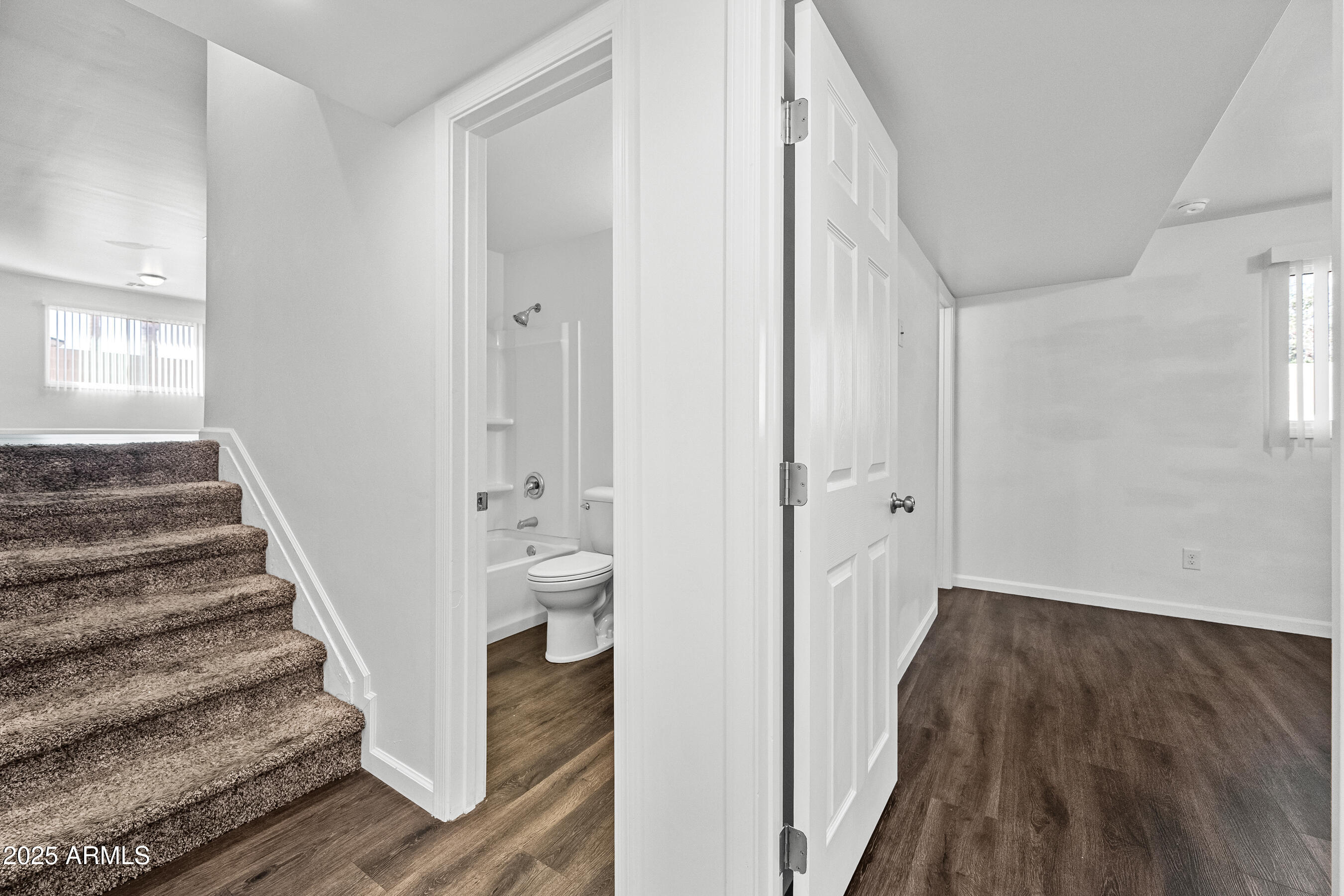 1720 E HERMOSA Drive