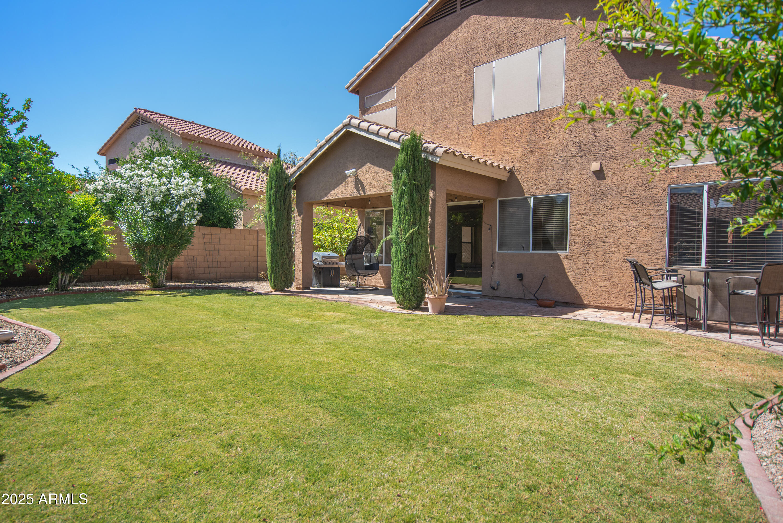 6911 W DEL RIO Street